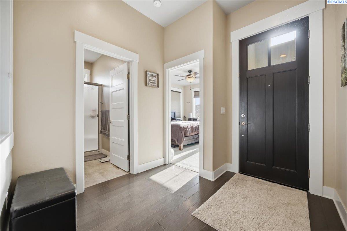 2576 Tiger Ln, Richland, WA 99352-8864