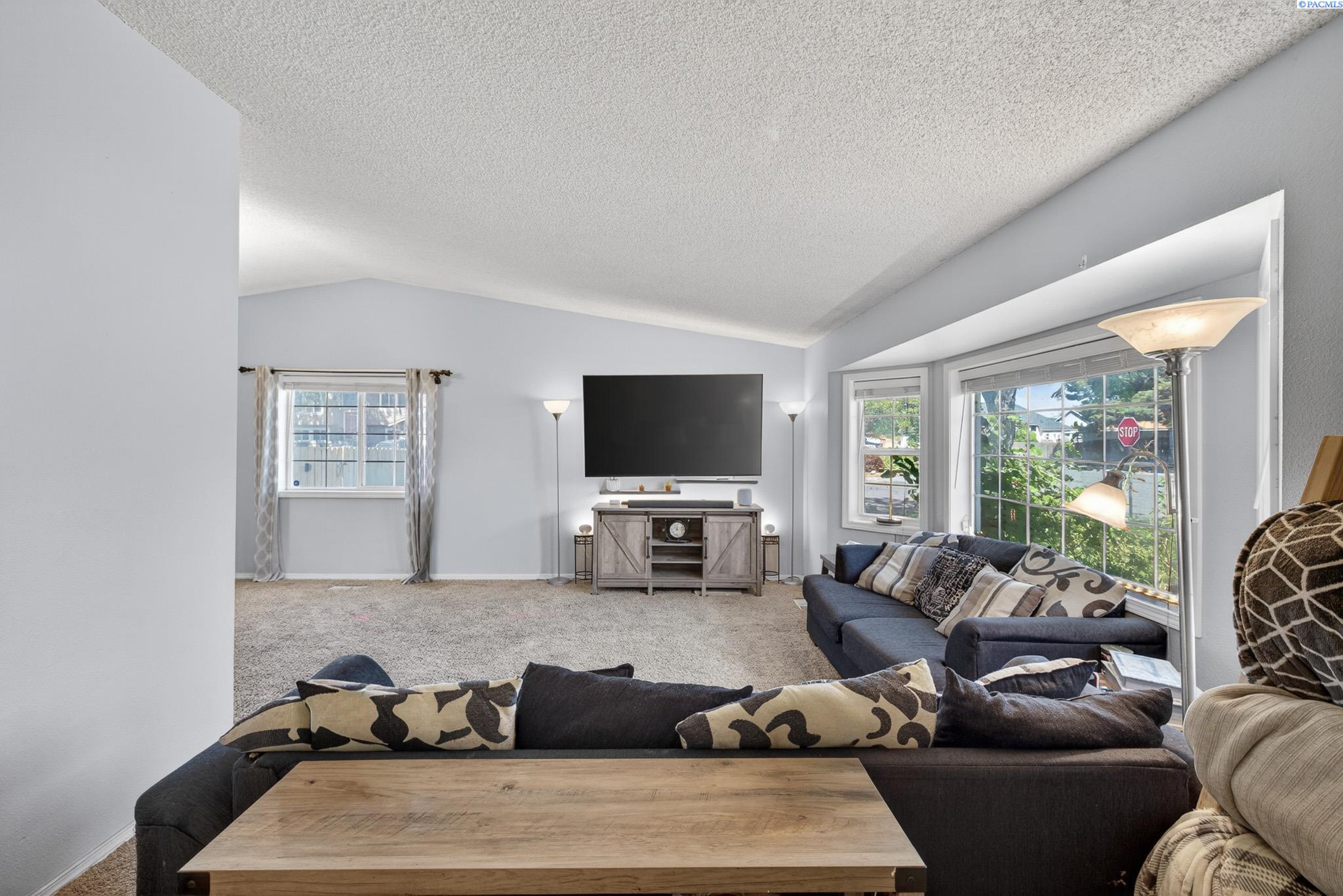 507 Quebec , Kennewick, WA 99336