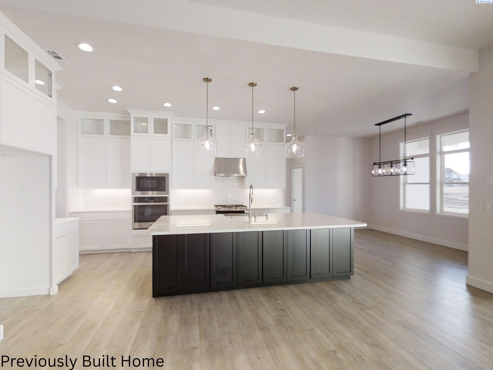 11812 Scion Ln, Pasco, WA 99301
