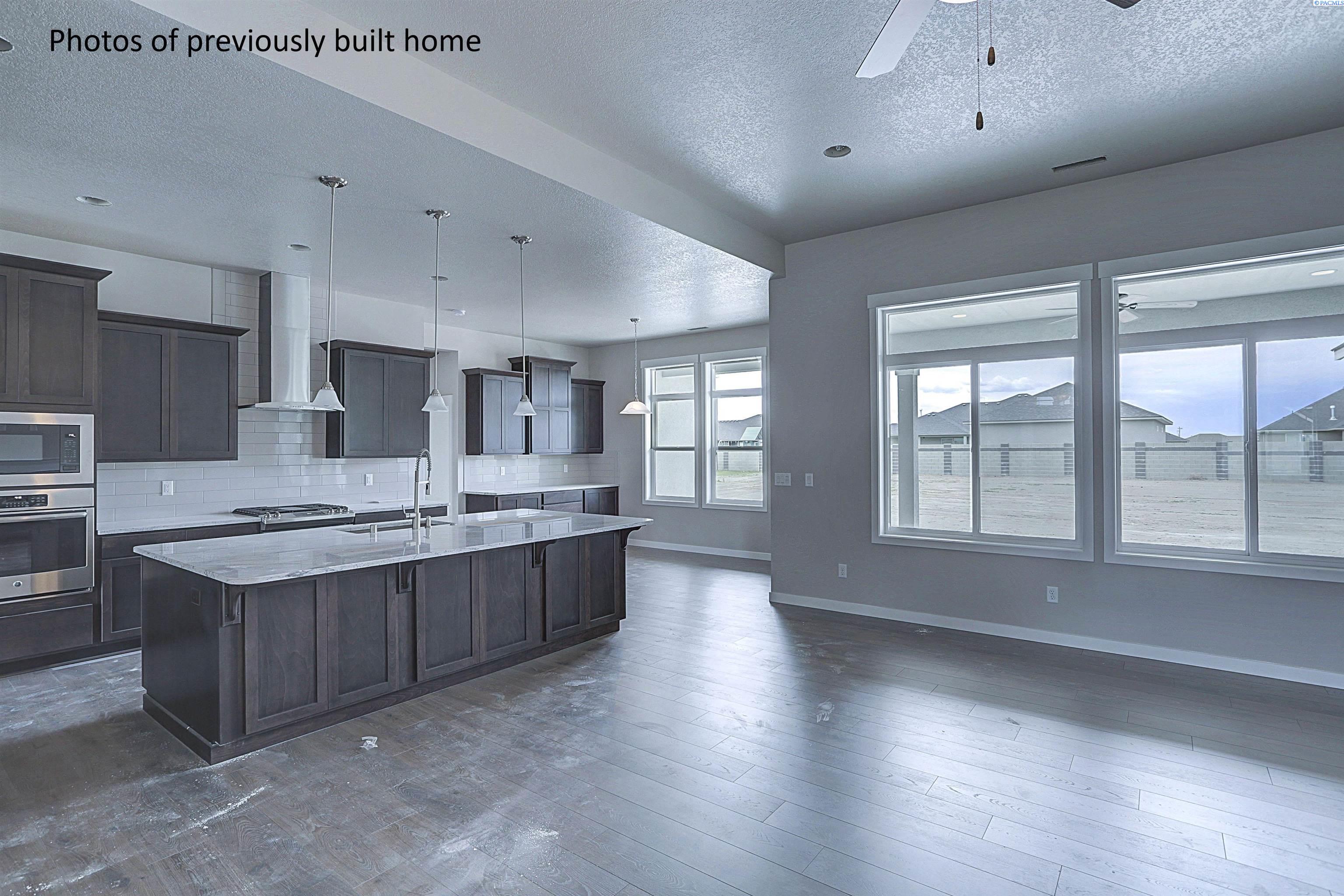 11812 Scion Ln, Pasco, WA 99301