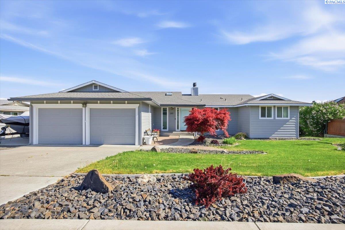 190 Edgewood Dr, Richland, WA 99352