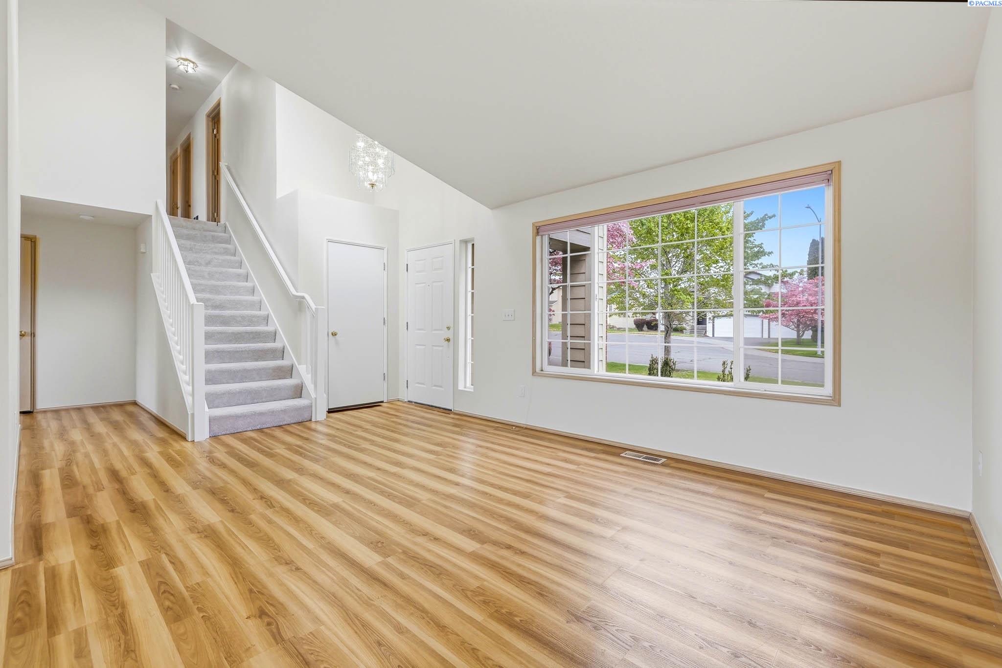 2873 Troon Ct, Richland, WA 99354