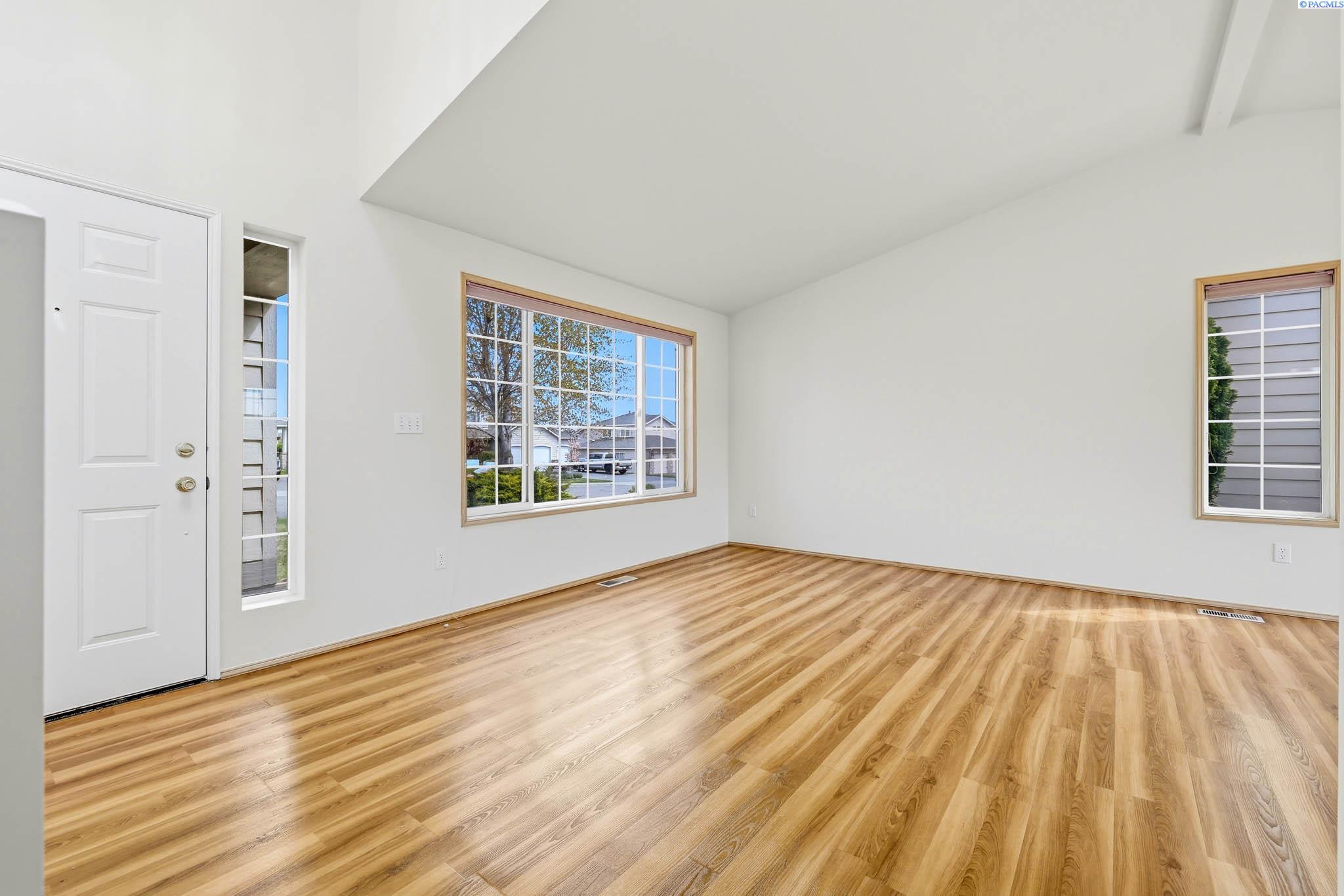 2873 Troon Ct, Richland, WA 99354