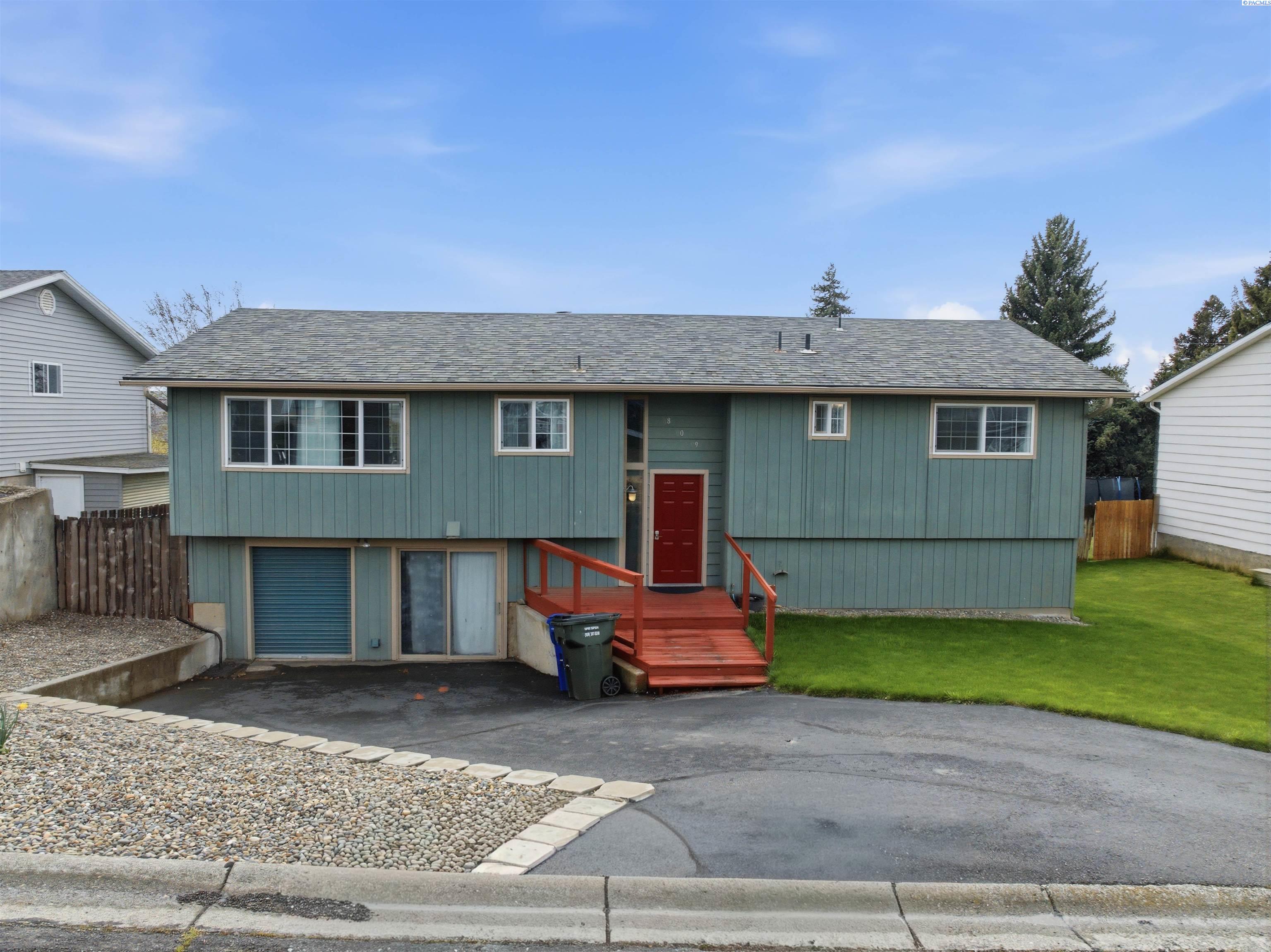 809 E Valleyview Ln, Colfax WA 99163