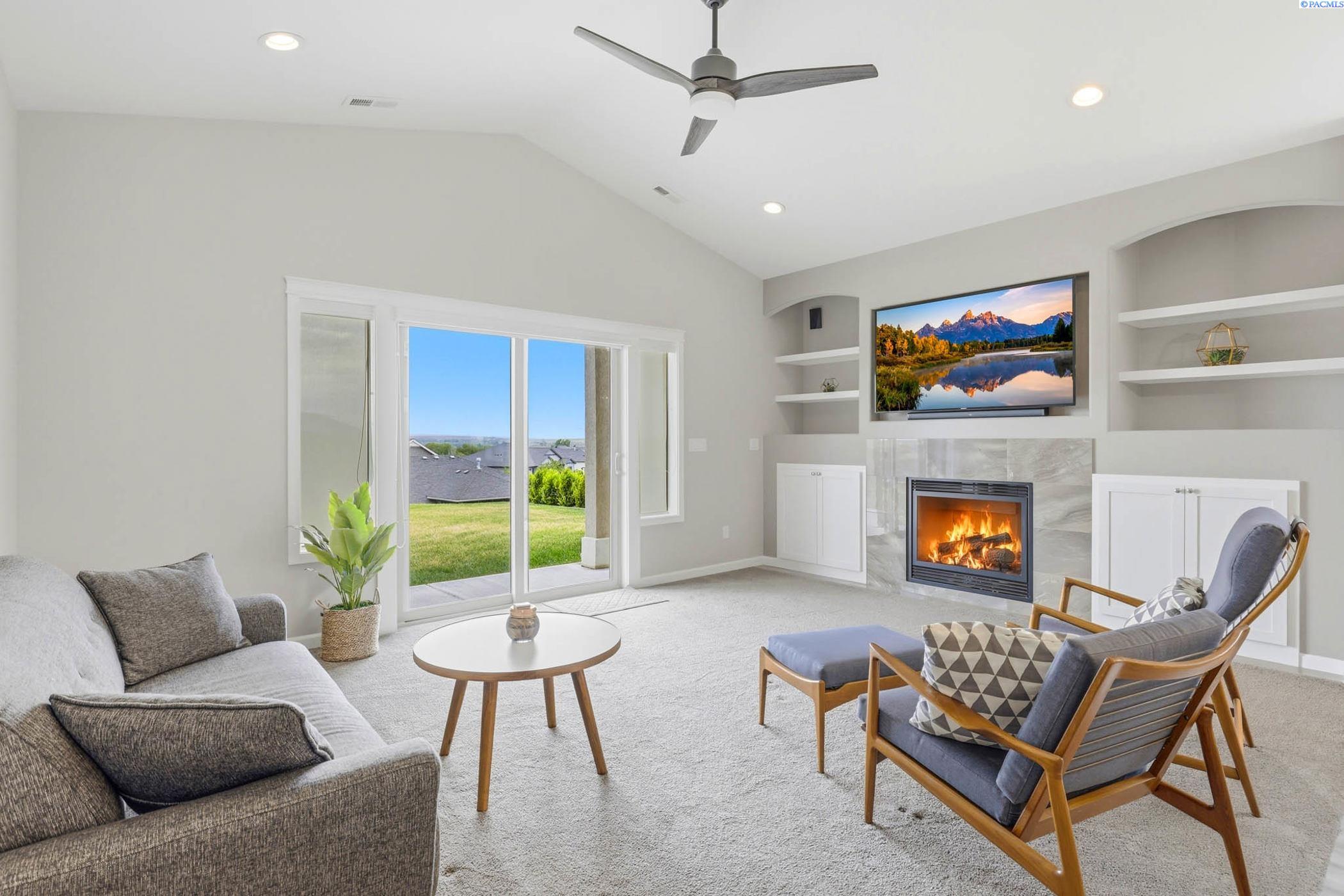 3161 Deserthawk Loop, Richland, WA 99354