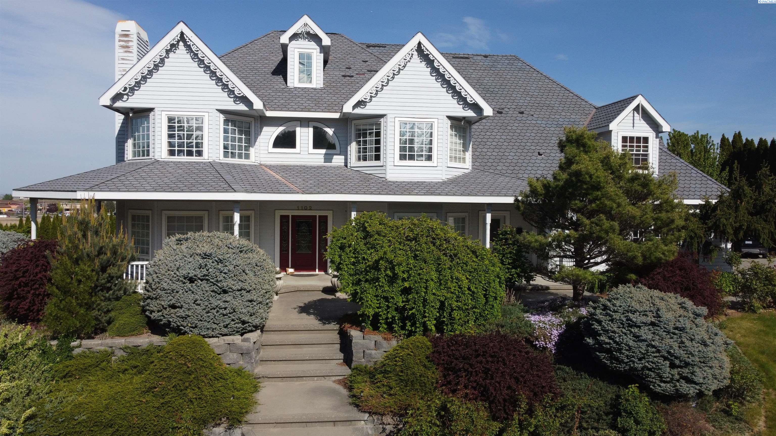 1102 Appaloosa Way, Richland, WA 99352