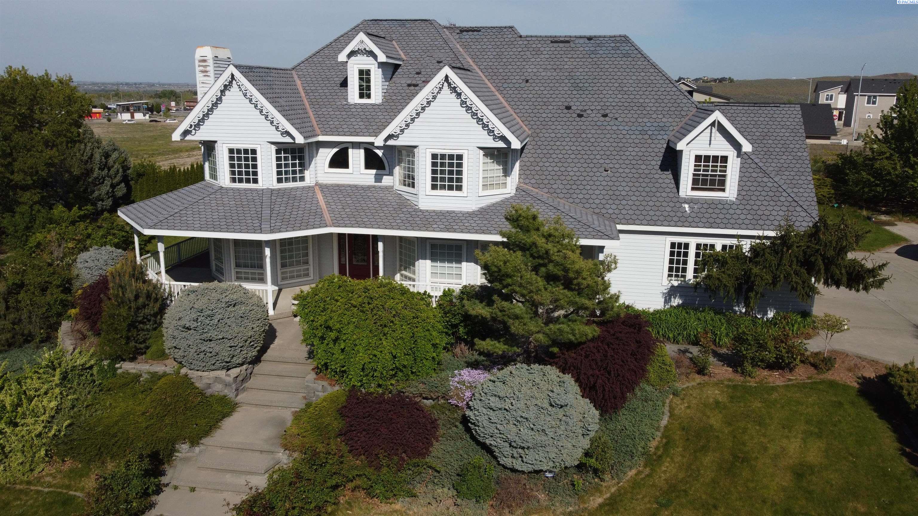 1102 Appaloosa Way, Richland, WA 99352