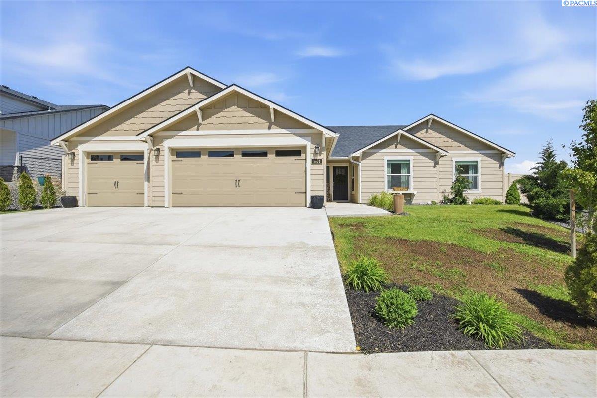 1571 Kelandren Dr, Prosser, WA 99350