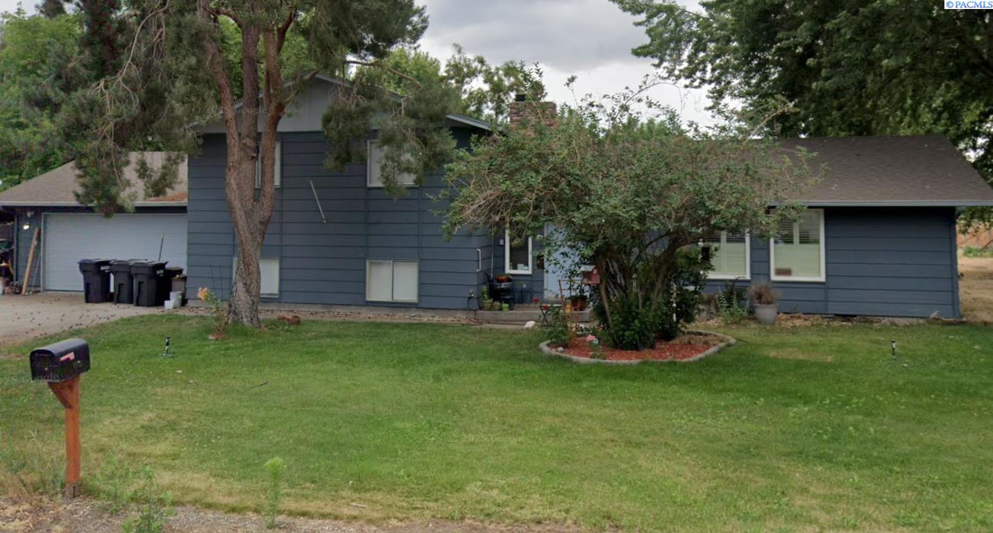6816 Octave St, Pasco, WA 99301