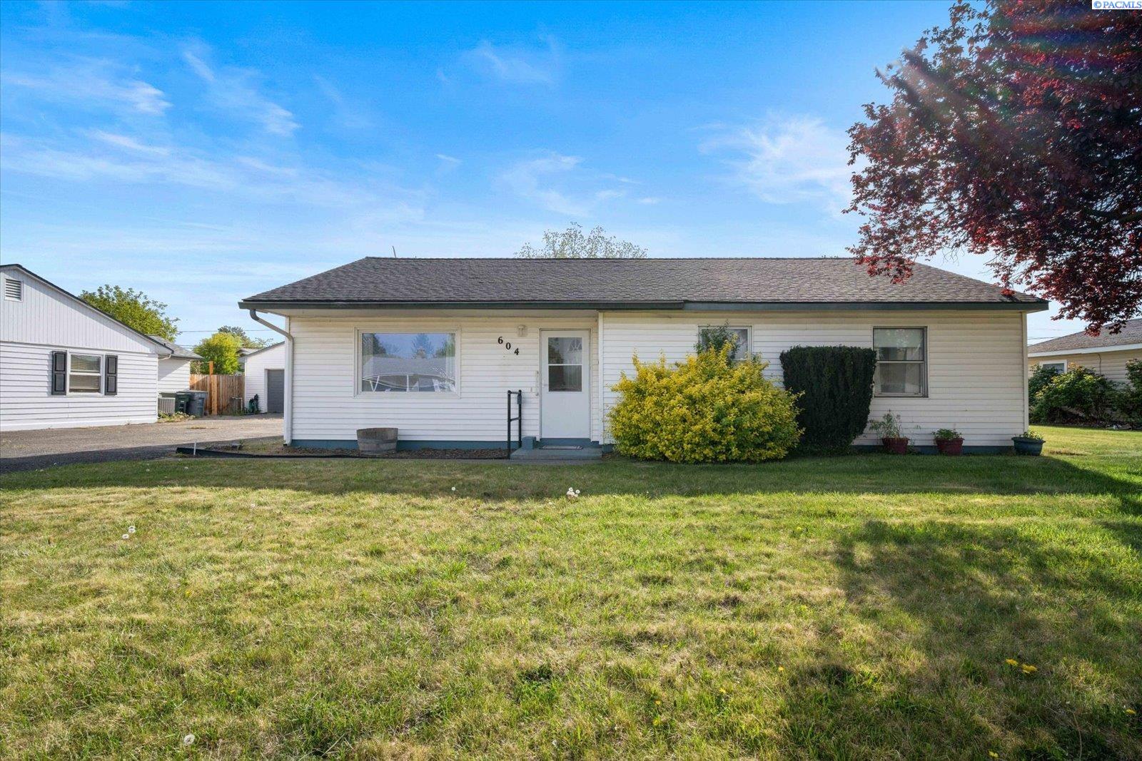 604 Birch Ave, Richland, WA 99352