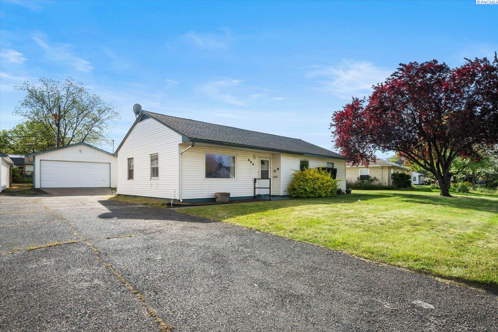 604 Birch Ave, Richland, WA 99352