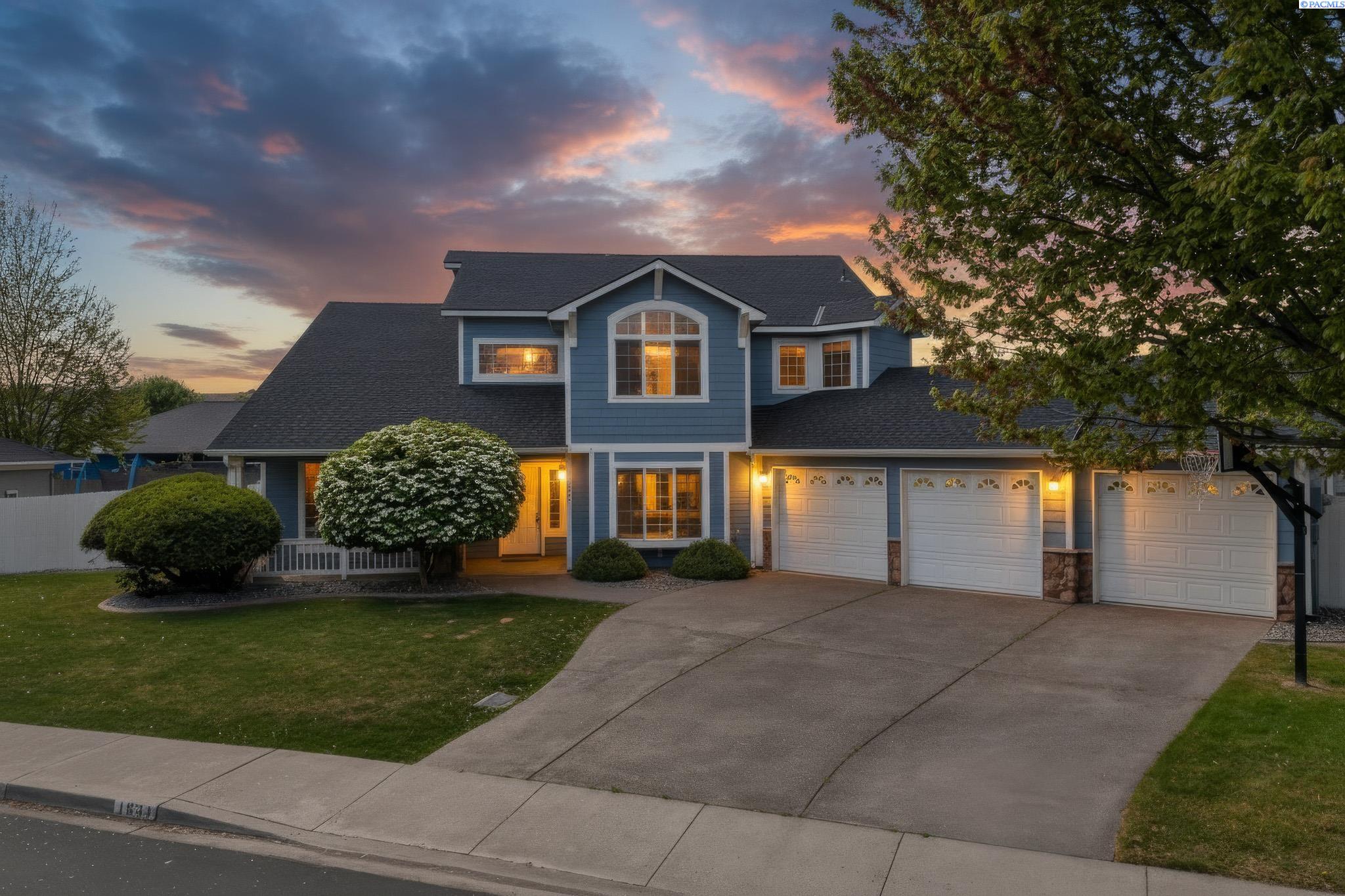 1631 Elementary St, Richland, WA 99352