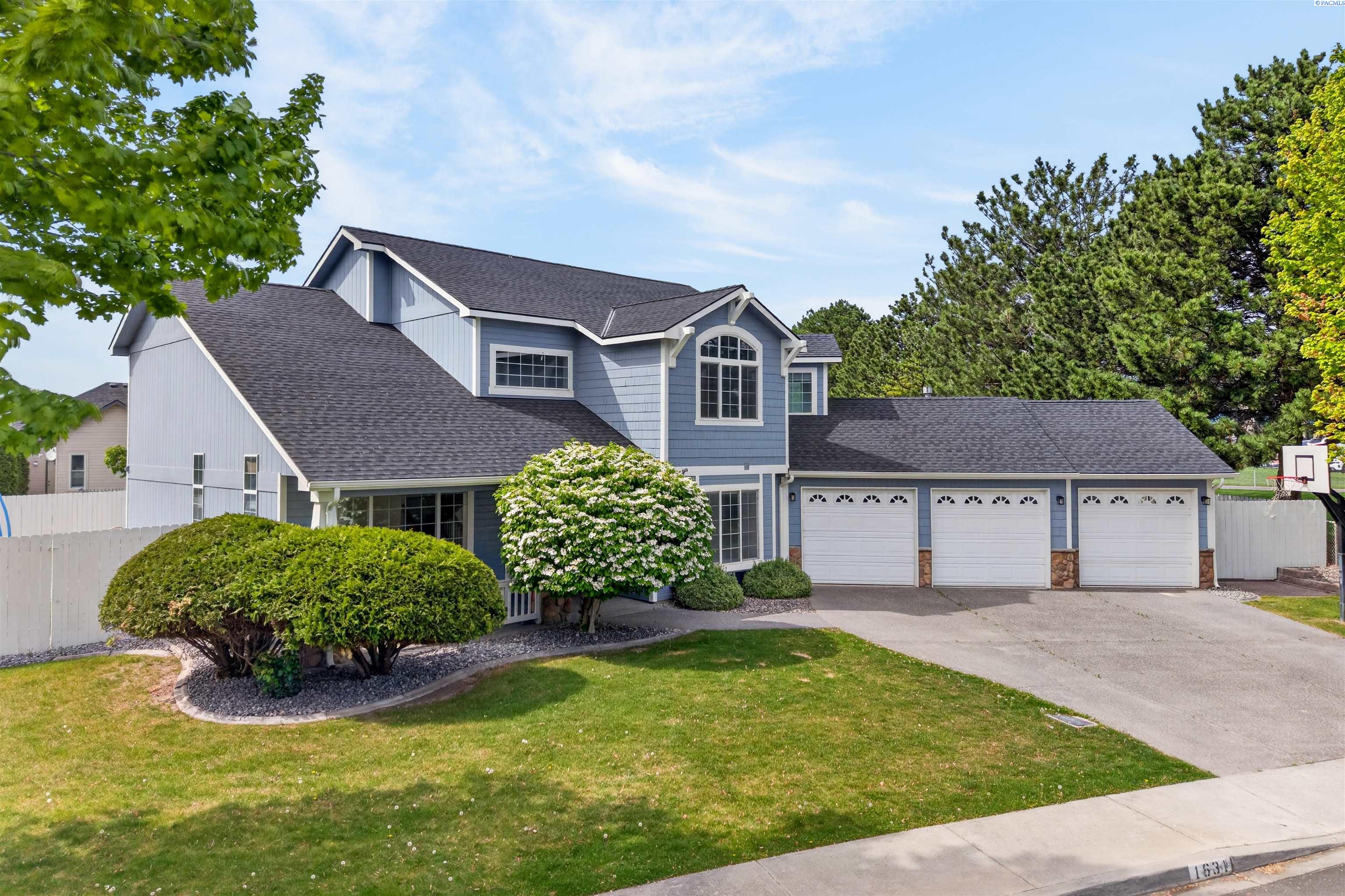 1631 Elementary St, Richland, WA 99352