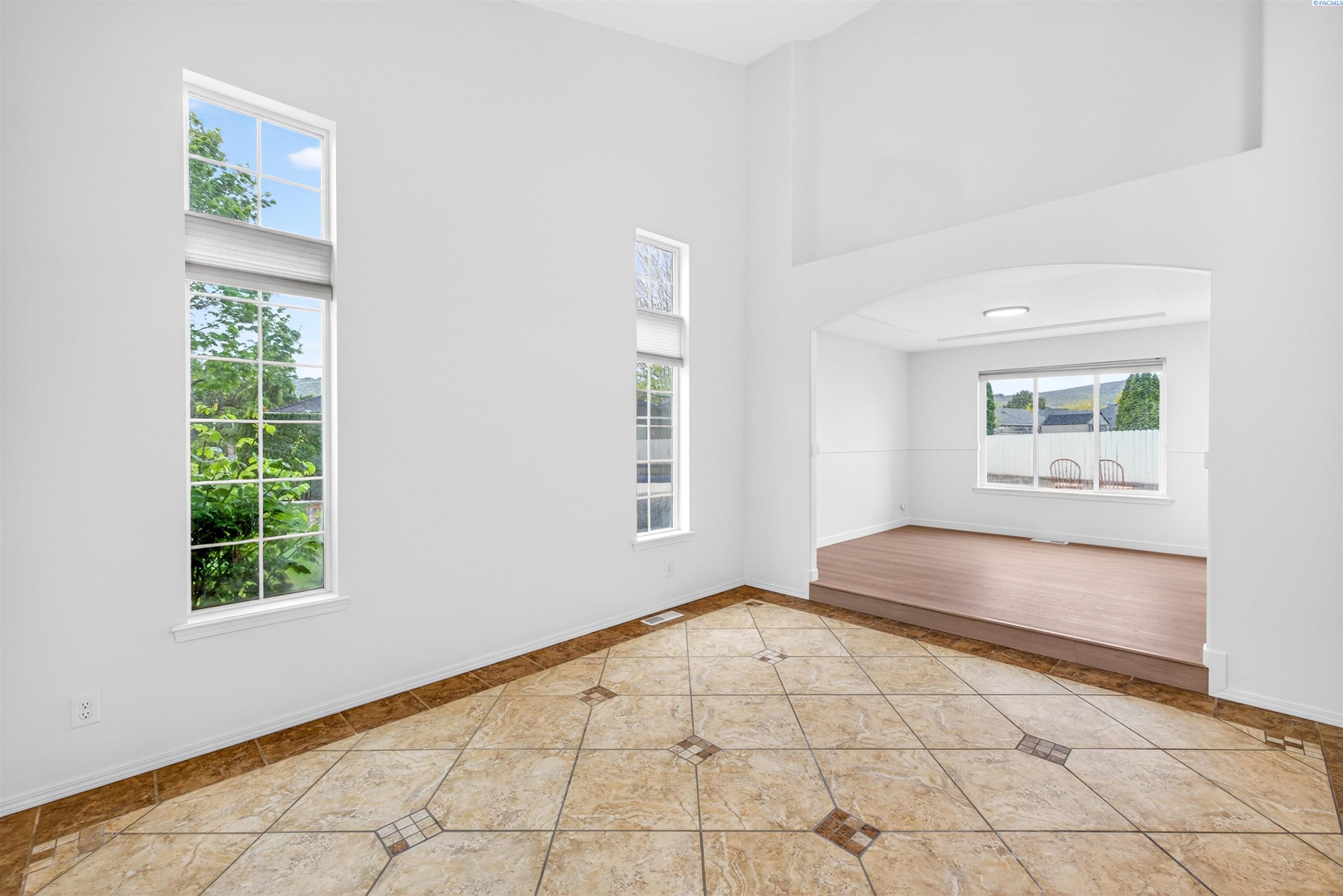 1631 Elementary St, Richland, WA 99352