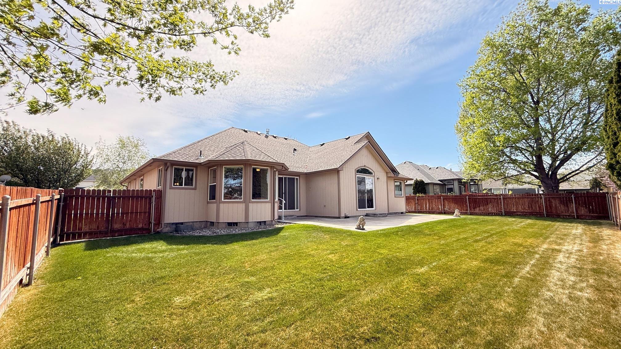 1848 Maui Dr, Richland, WA 99352