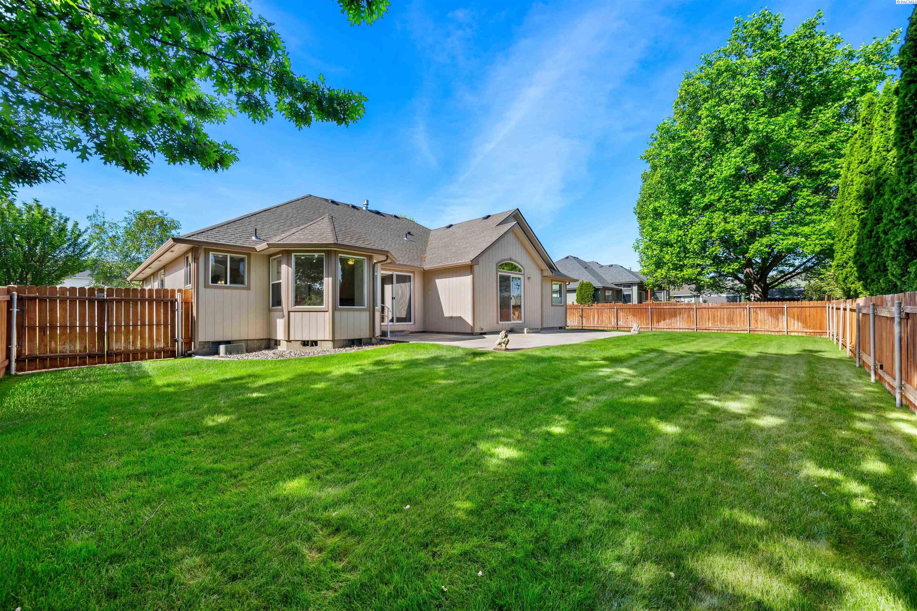 1848 Maui Dr, Richland, WA 99352