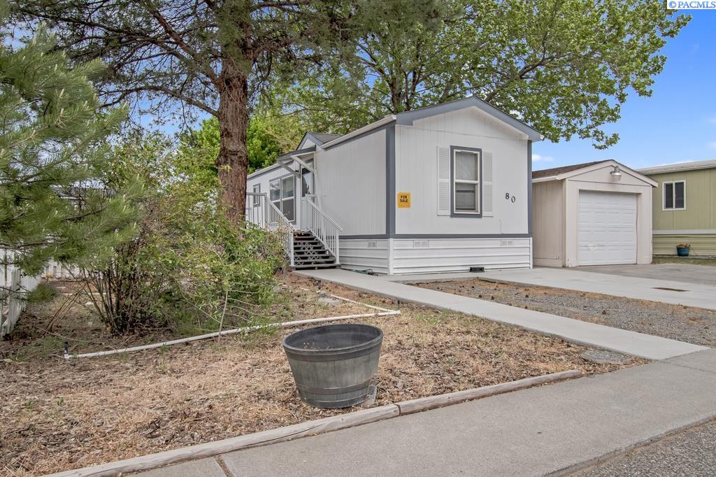 2105 N Steptoe #80, Kennewick WA 99336