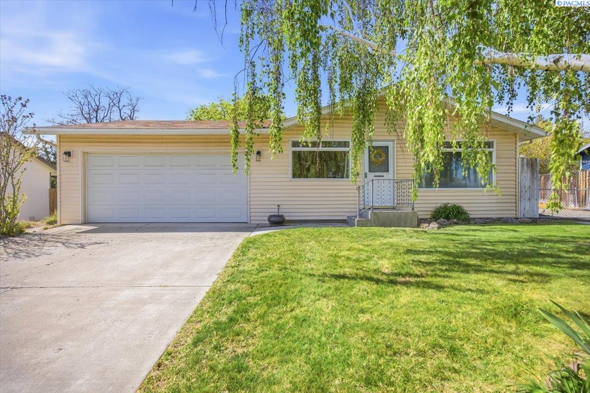 4930 Chukar Dr, West Richland WA 99353