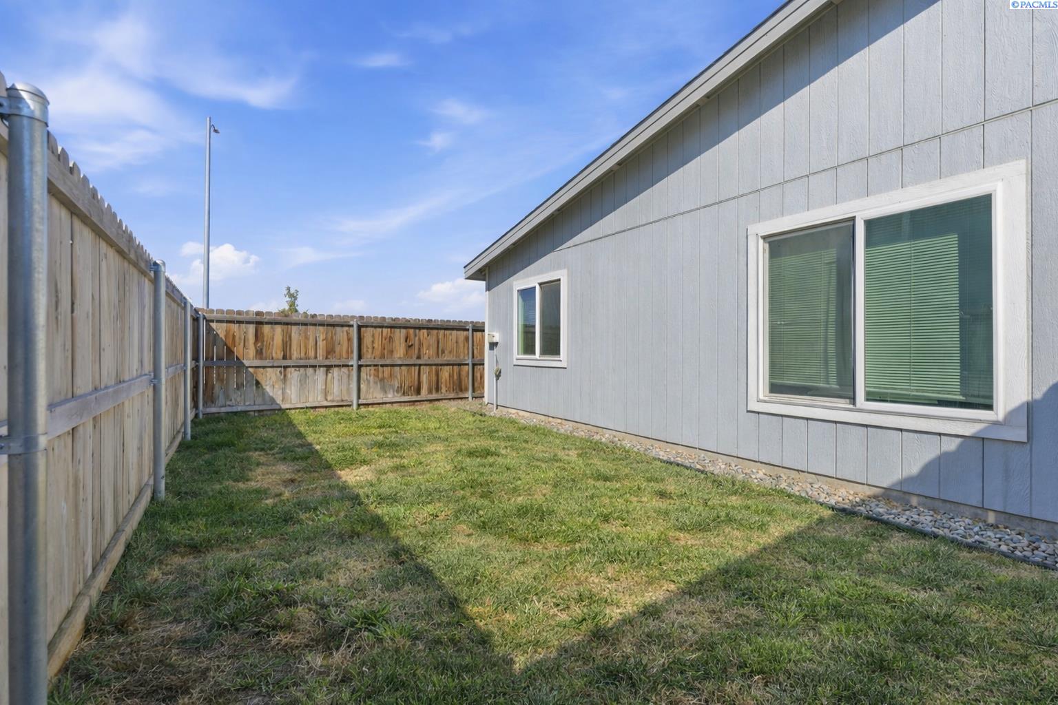 2500 Blaine St, Pasco, WA 99301