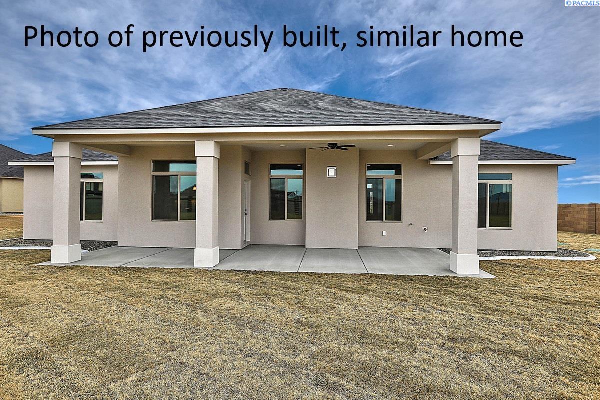6717 Lazy B Dr, Pasco, WA 99301