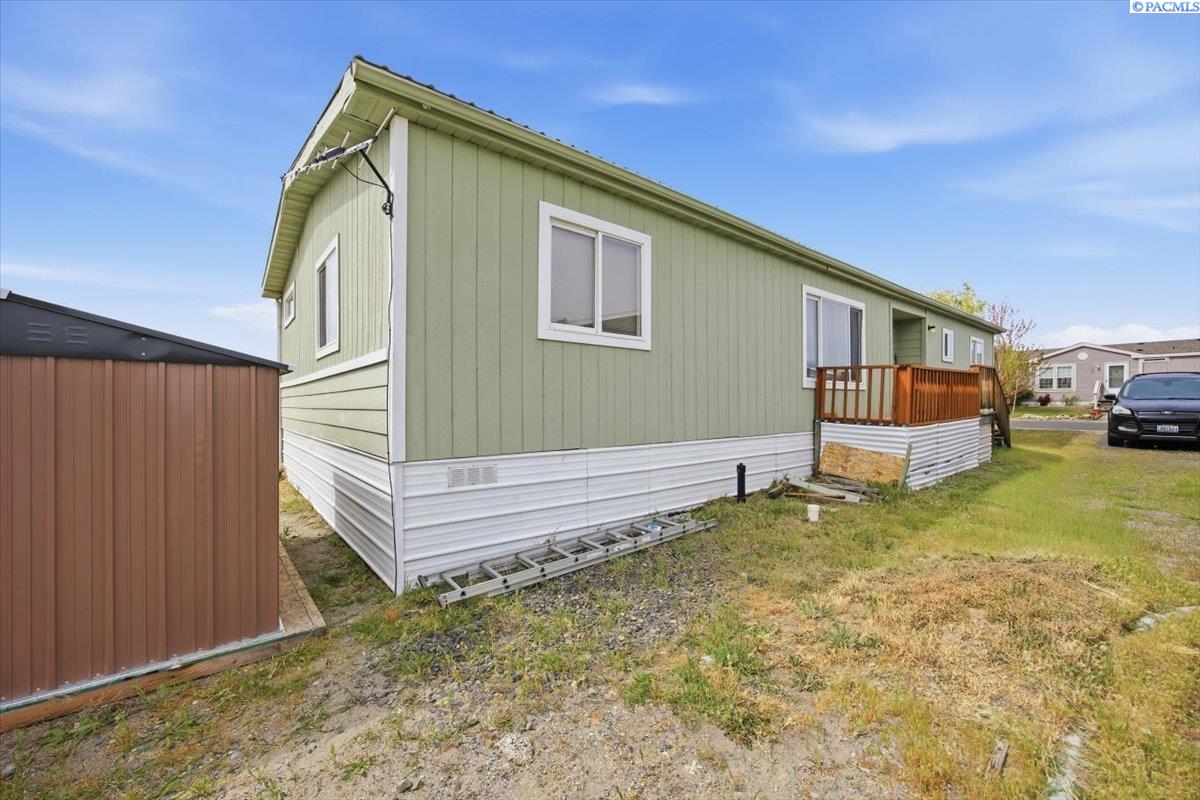 6605 James St #647, West Richland, WA 99353