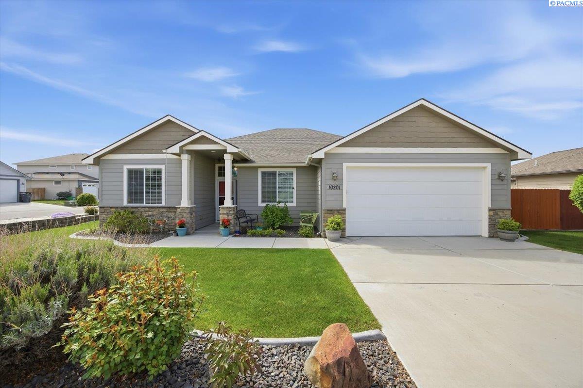 10201 18th Ct, Kennewick, WA 99338