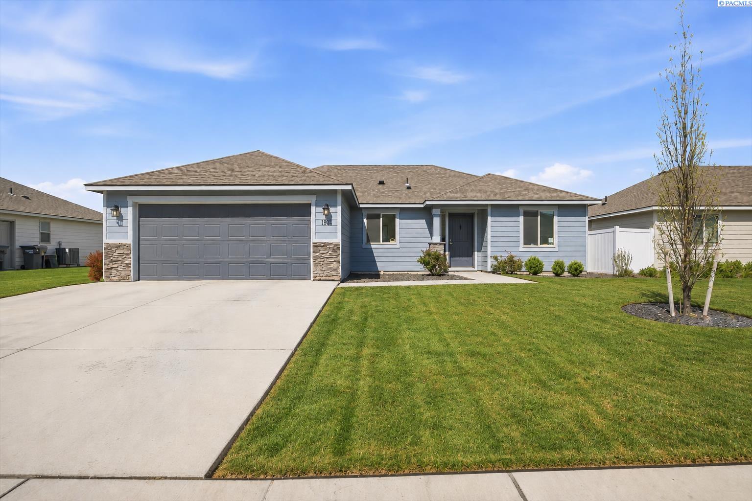 1518 Willow Way, Benton City, WA 99320