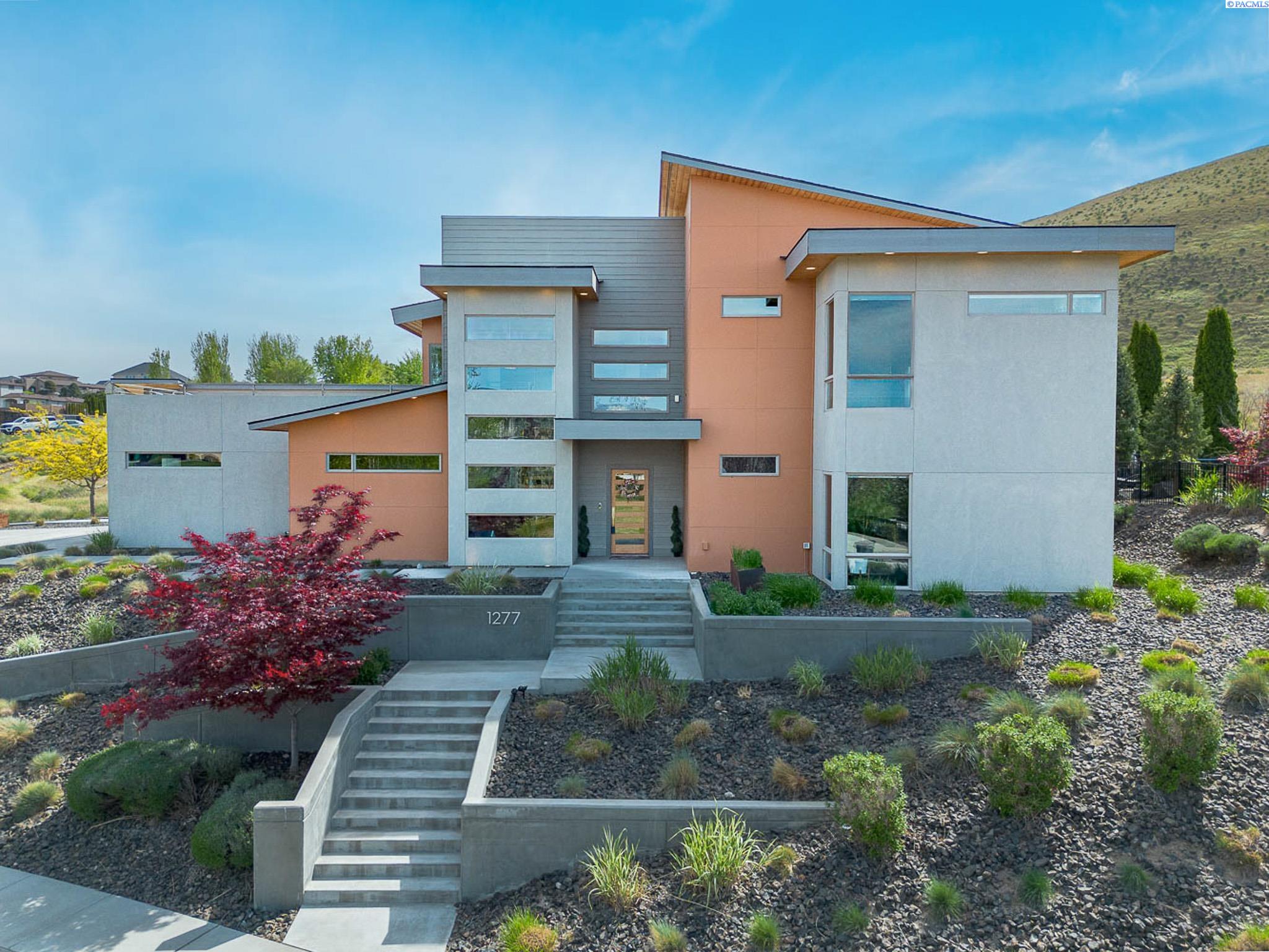 1277 White Bluffs Street, Richland WA 99352