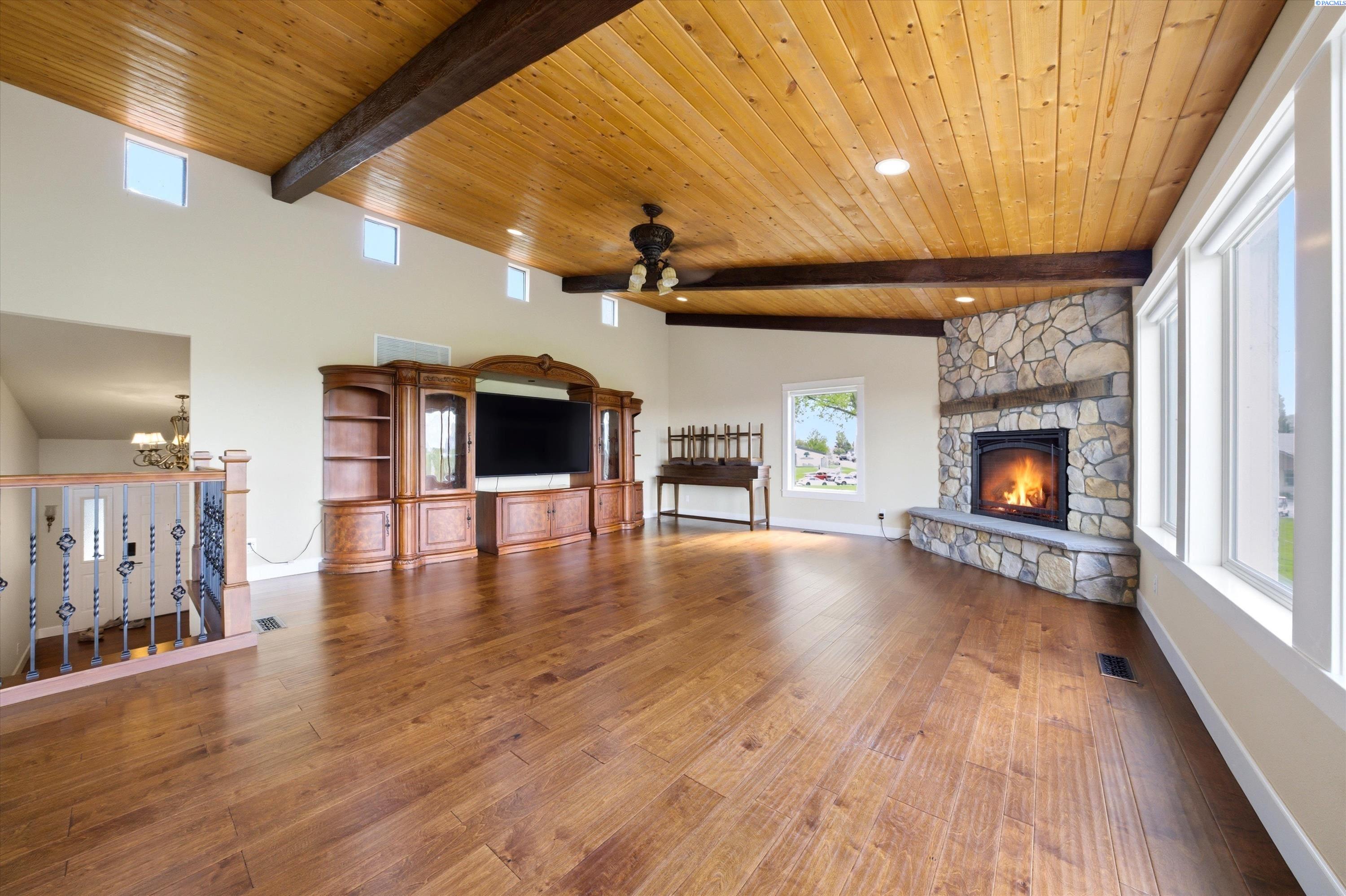 2033 Trevino Ct, Richland, WA 99352