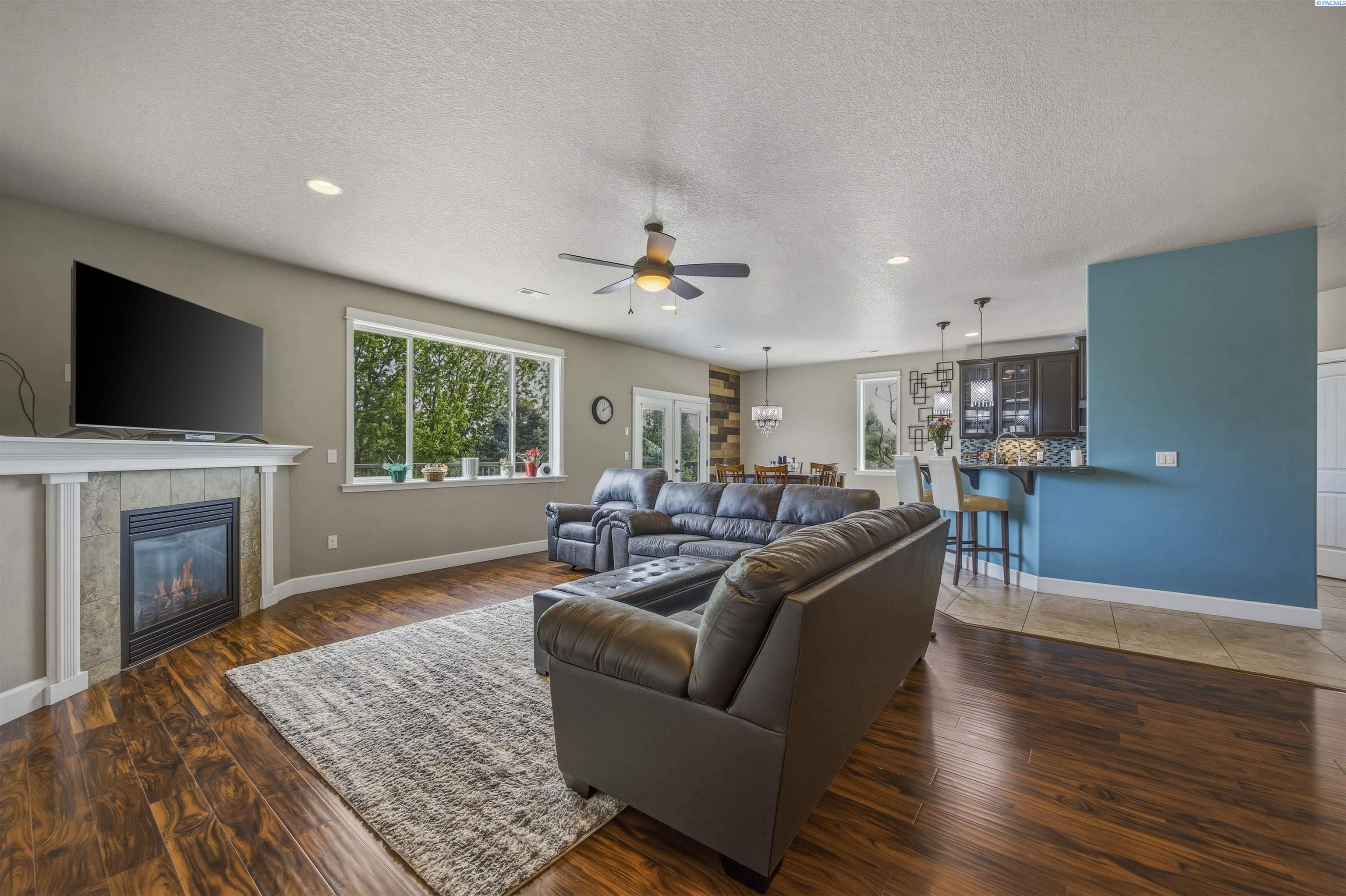 2926 Sunshine Ridge Rd, Richland, WA 99352