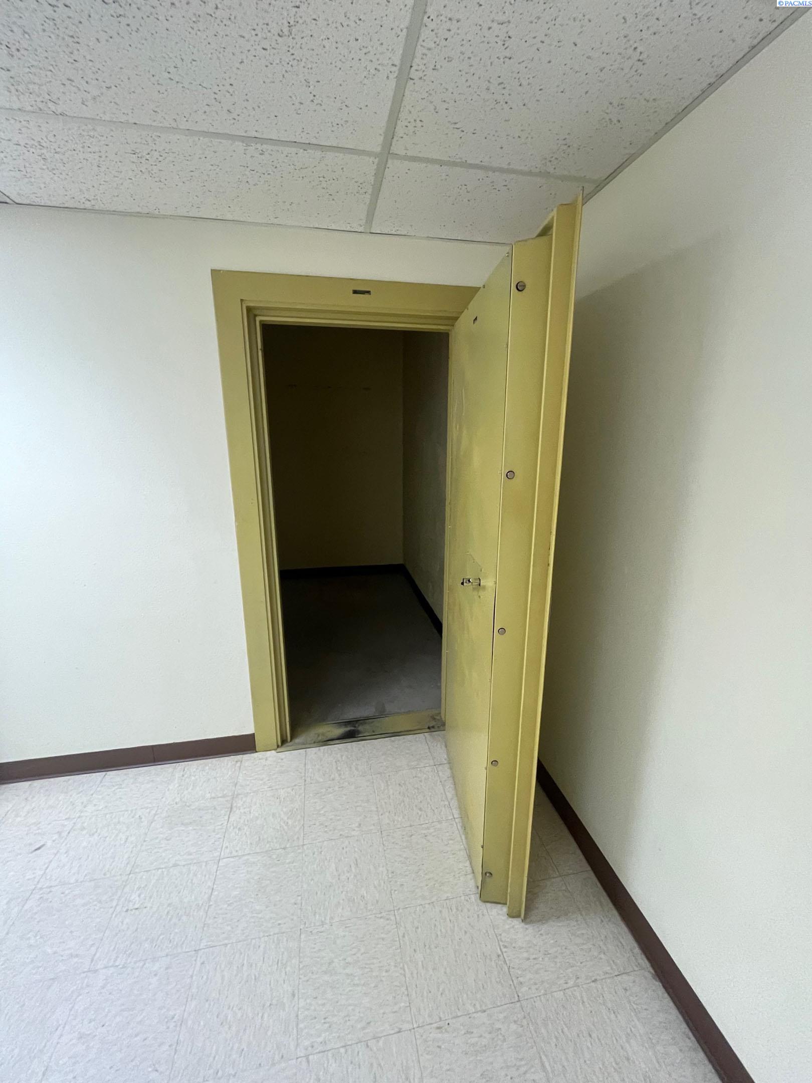 2626 Kennewick Ave, Kennewick, WA 99336