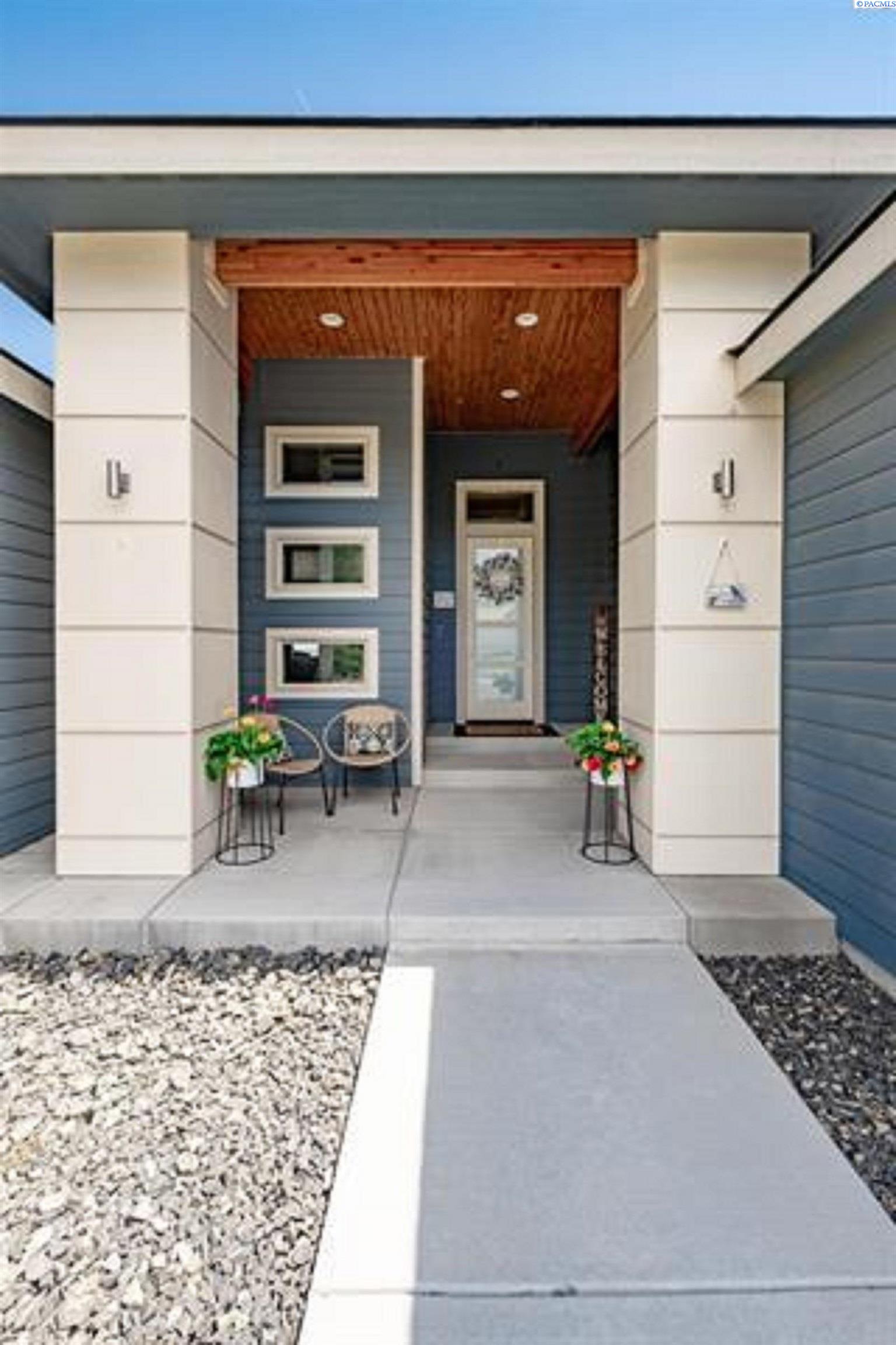 5373 Kent St, Kennewick, WA 99337