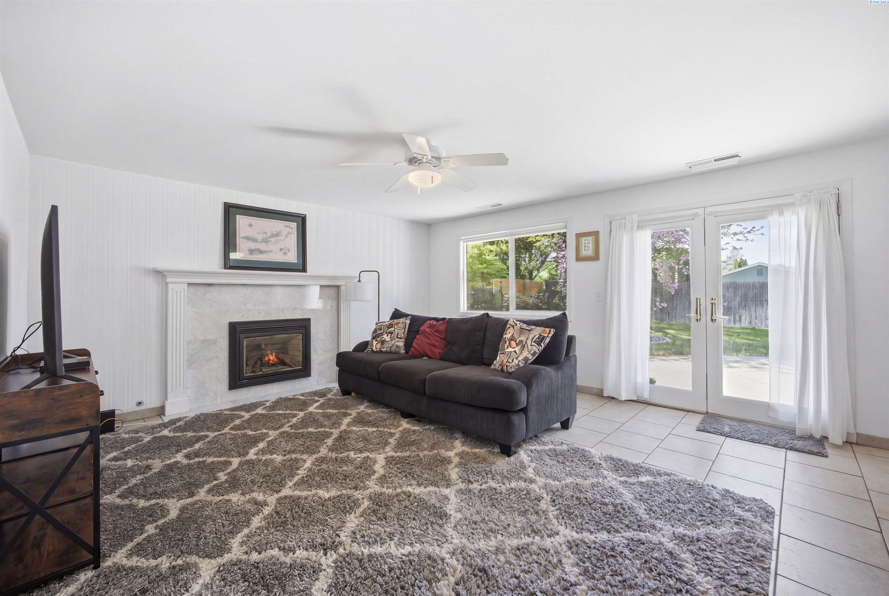 2335 Snohomish Ave, Richland, WA 99354