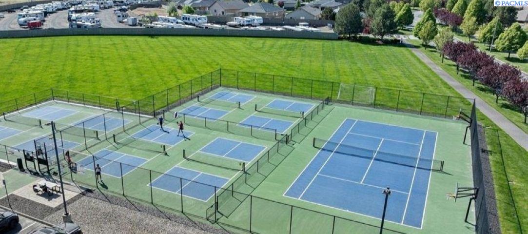 2860 Sawgrass Loop, Richland, WA 99354