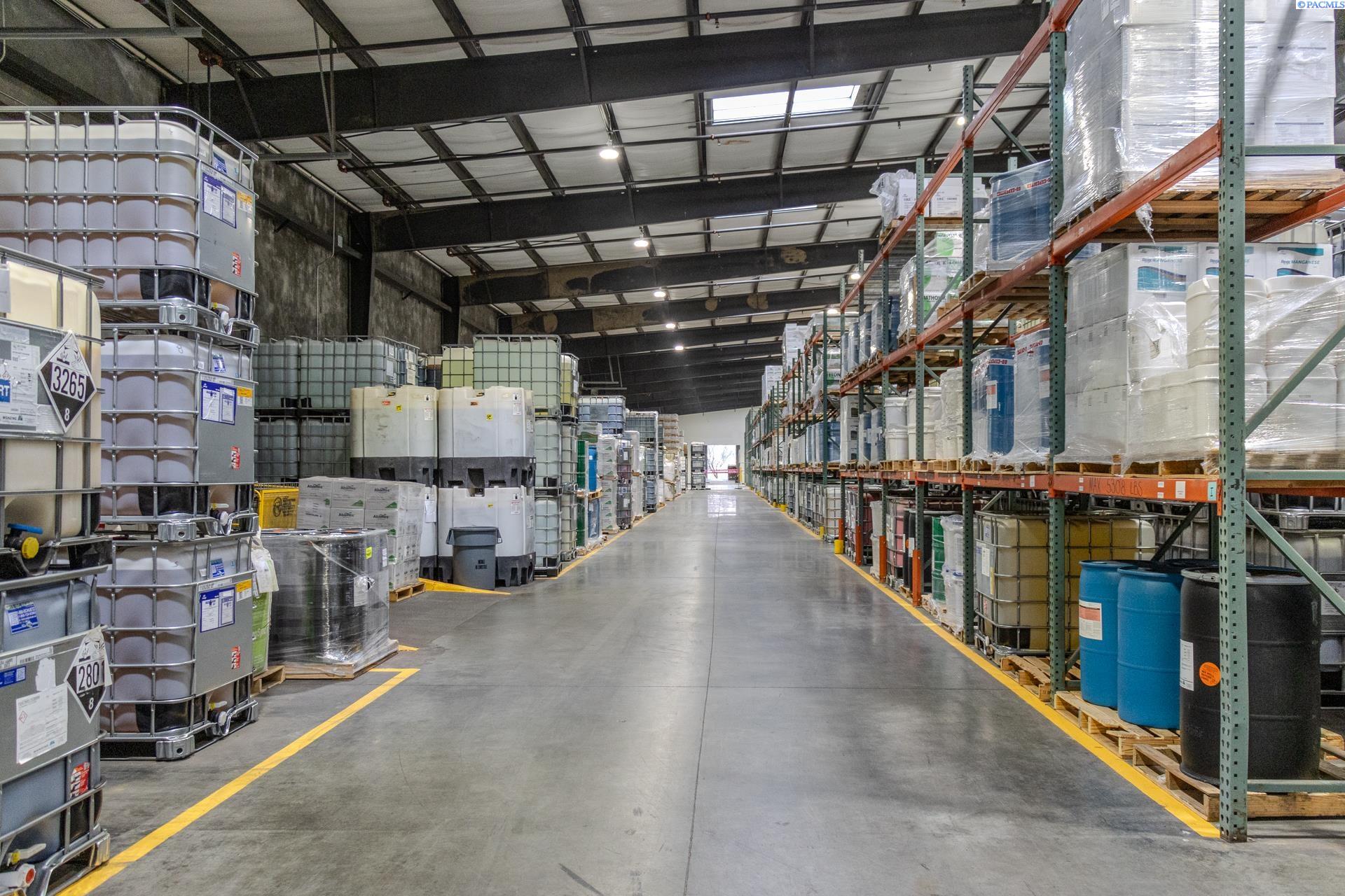 1211 Saint Helens St #B4, Pasco, WA 99301