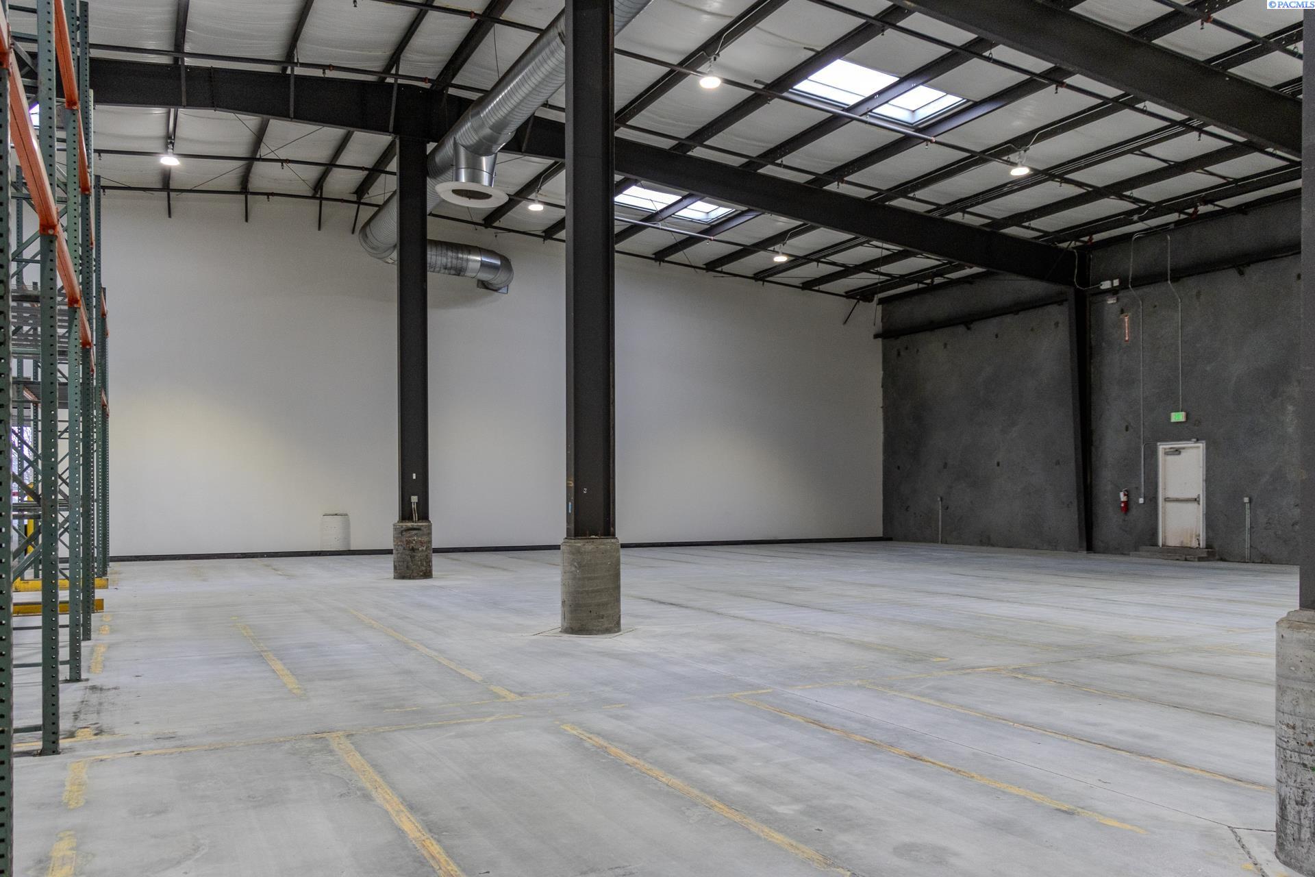 1211 Saint Helens St #B4, Pasco, WA 99301