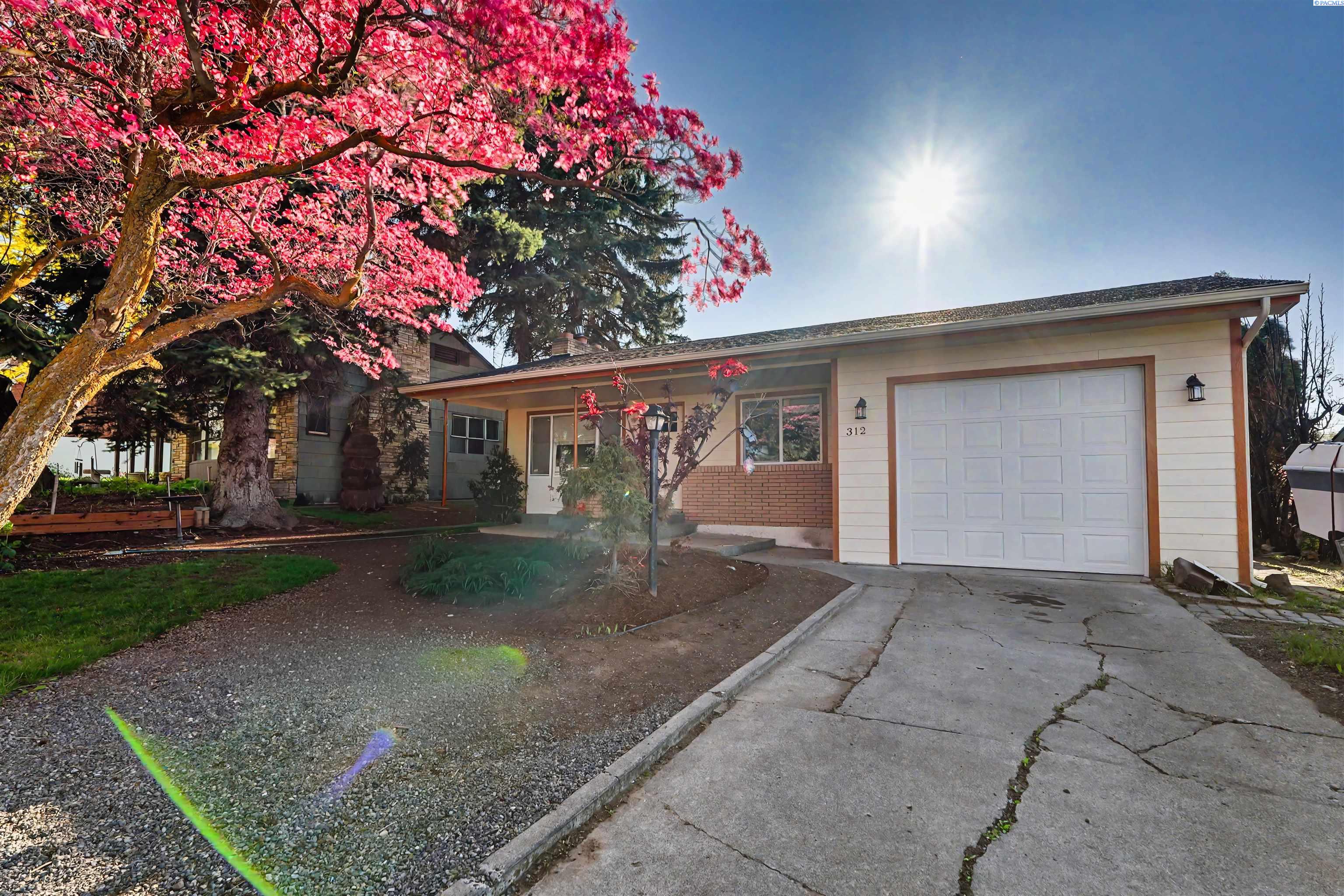 312 27th Ave, Yakima WA 98902