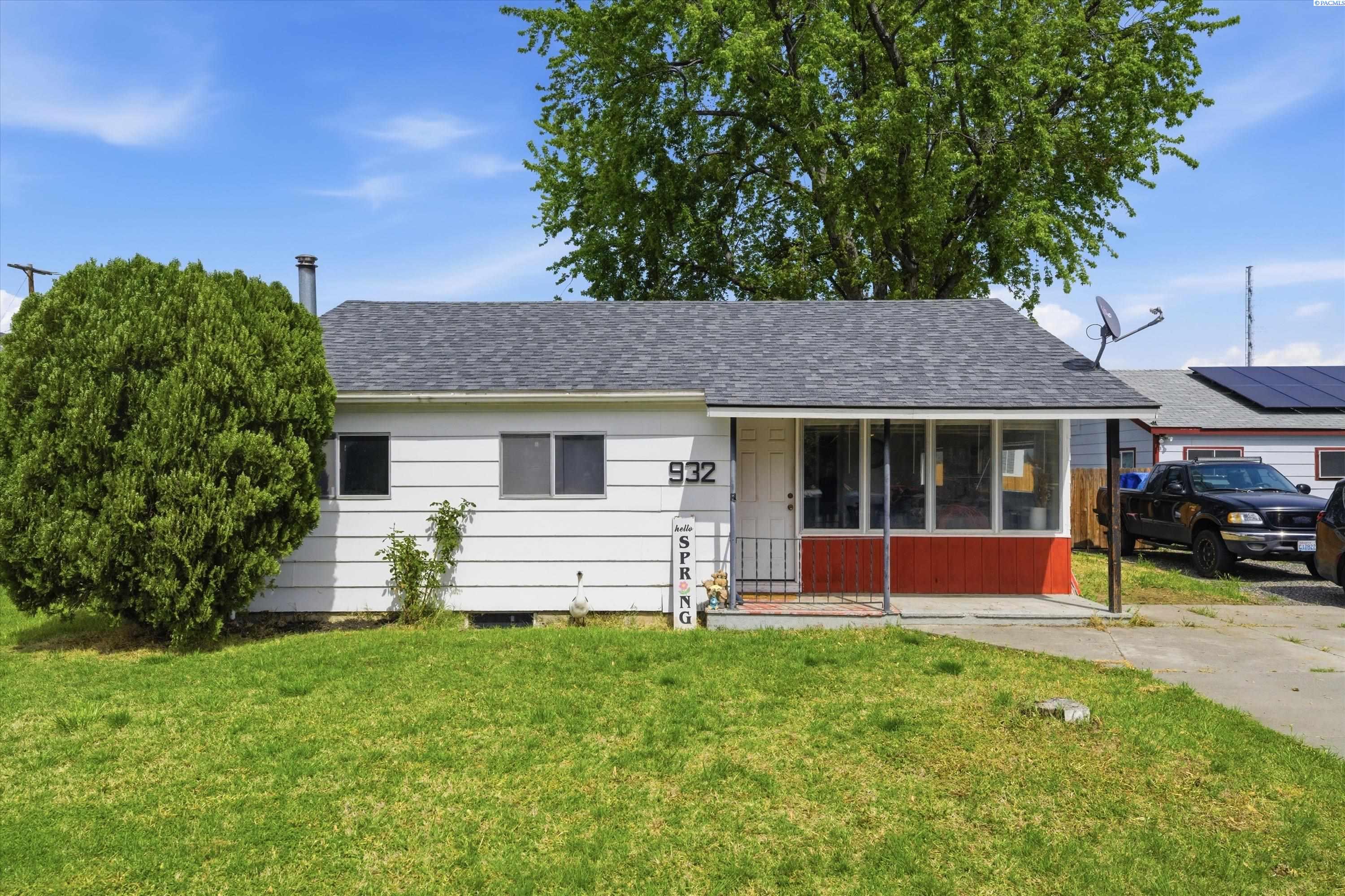 932 Sanford Ave, Richland, WA 99352