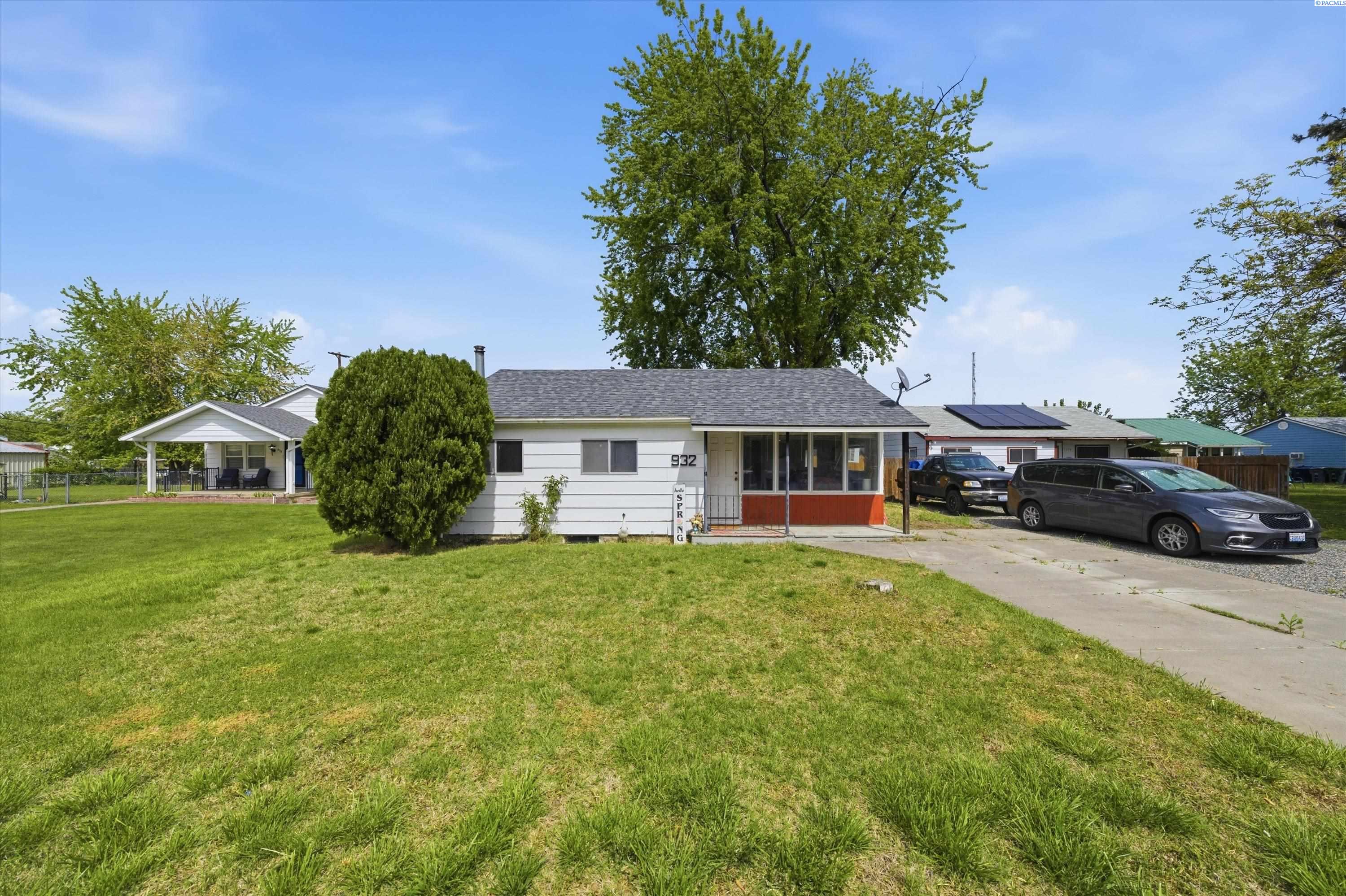 932 Sanford Ave, Richland, WA 99352