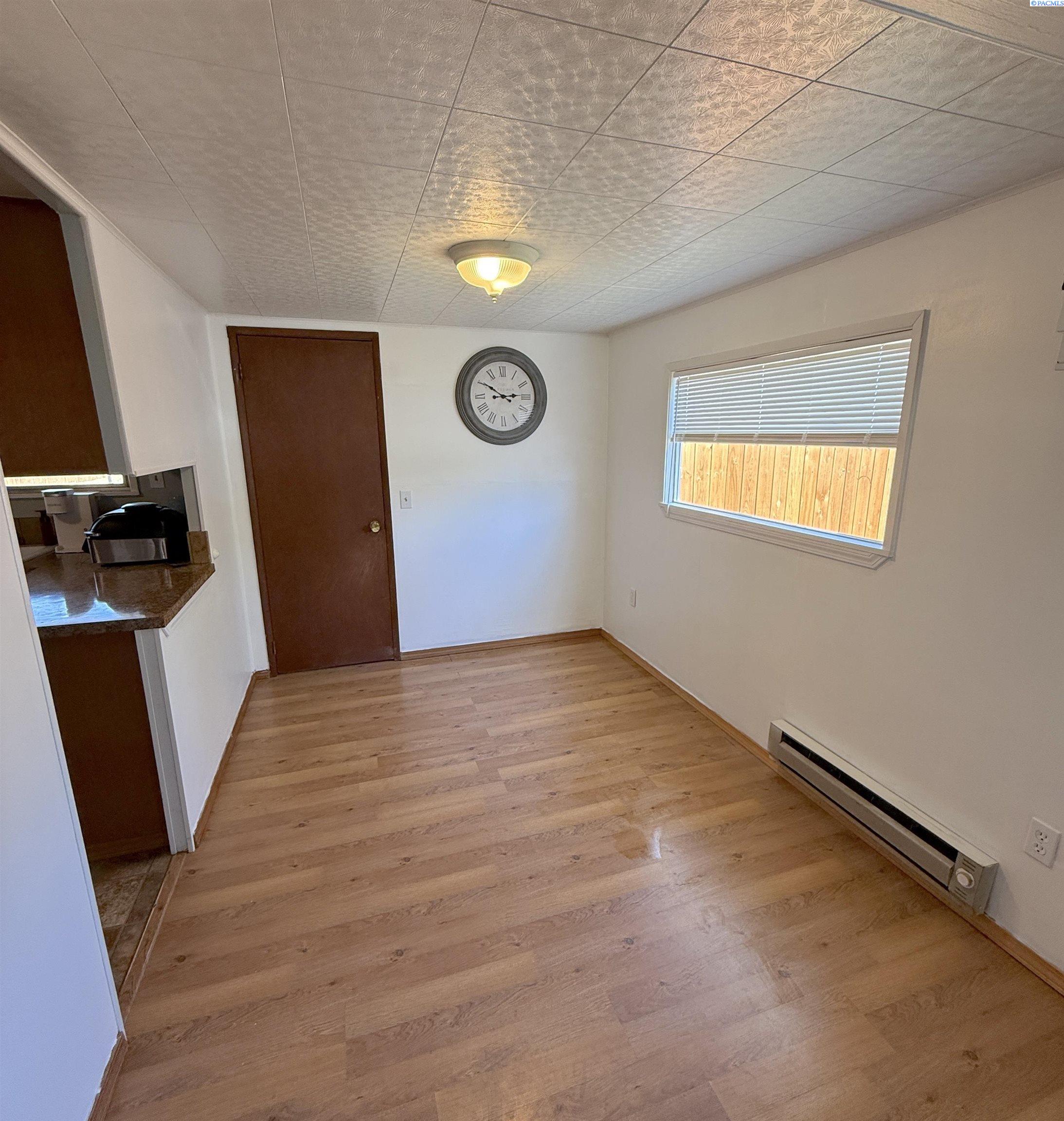 932 Sanford Ave, Richland, WA 99352