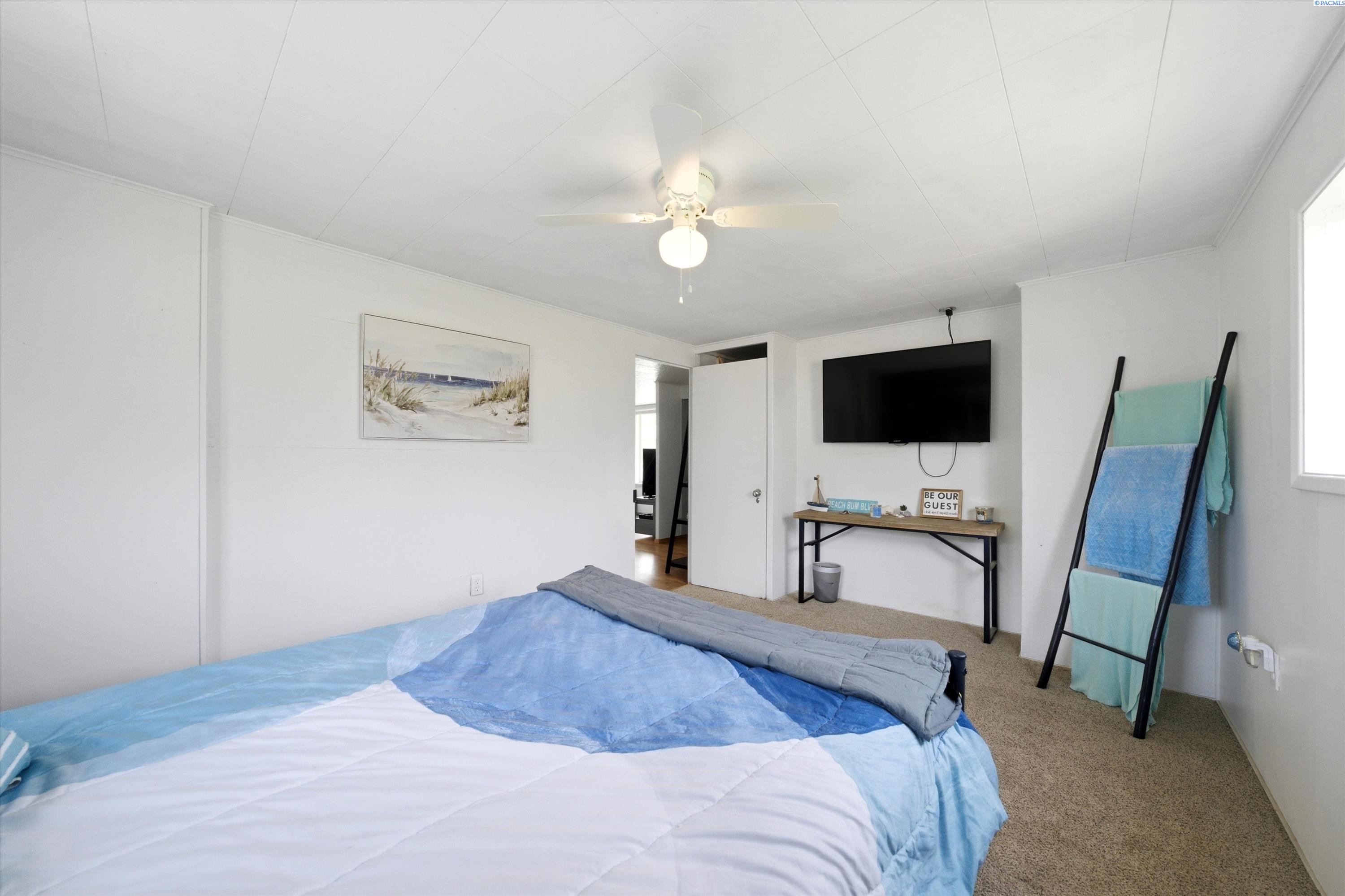 932 Sanford Ave, Richland, WA 99352