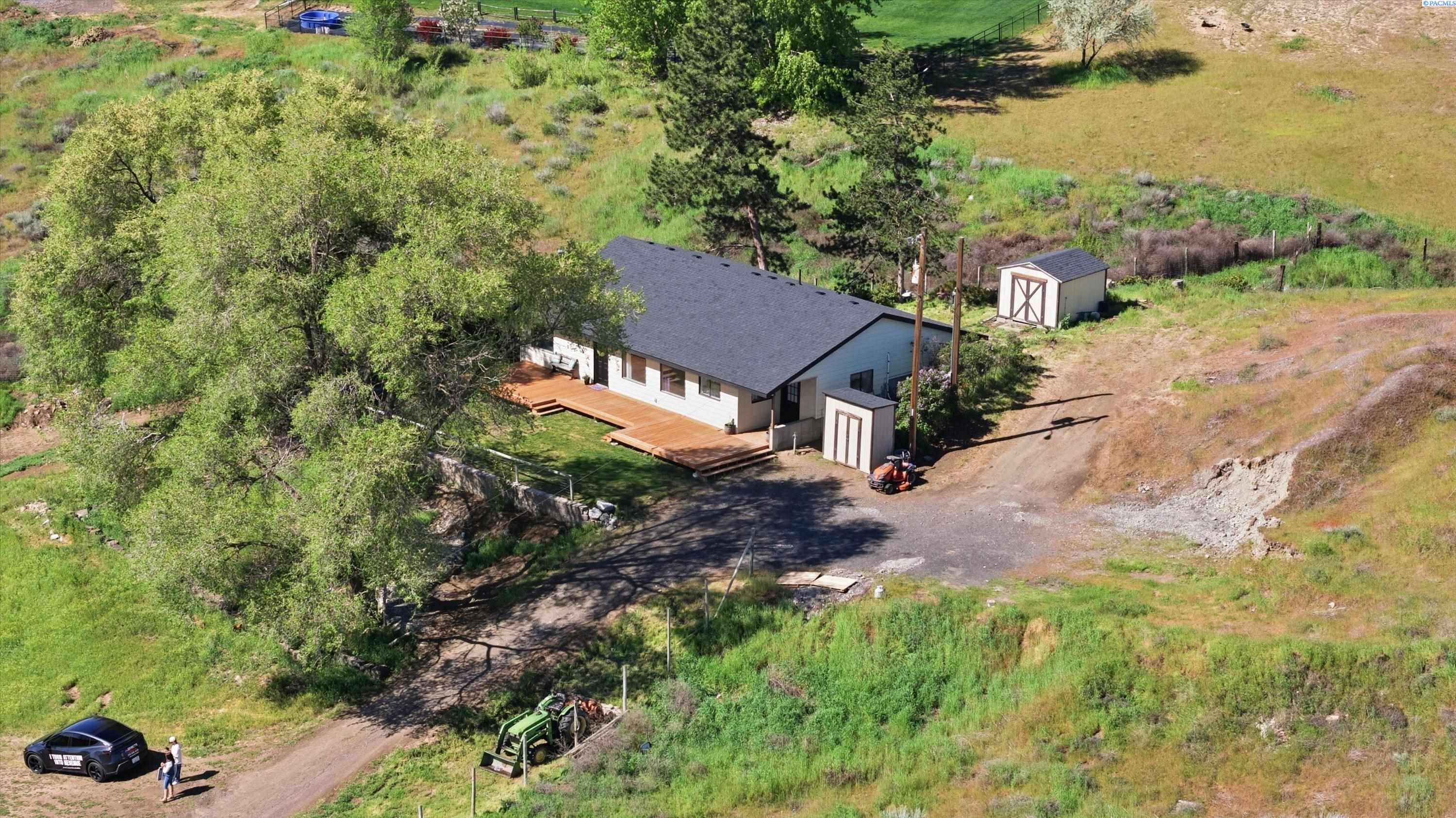 351 Eltopia West, Eltopia, WA 99330