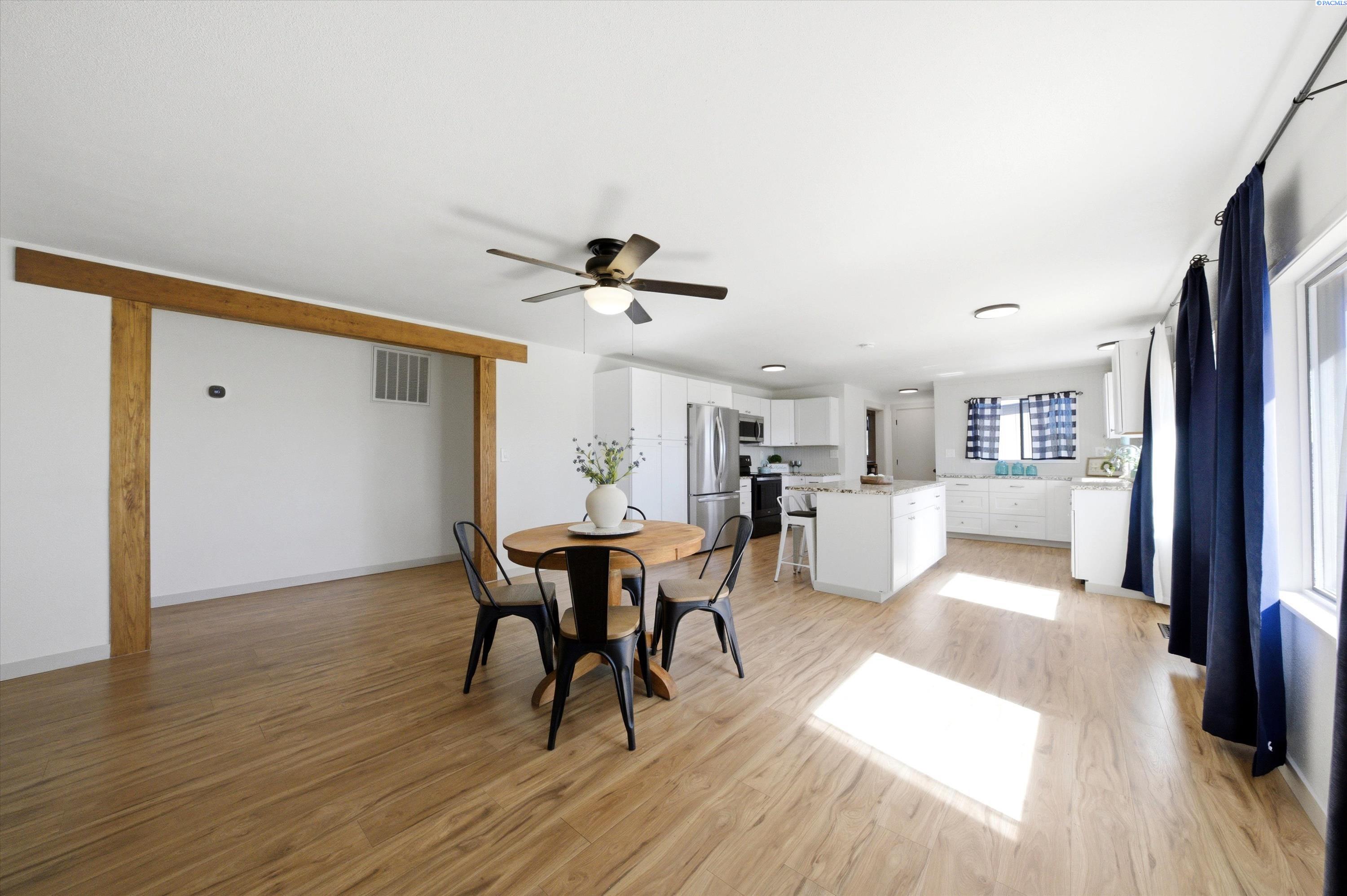 351 Eltopia West, Eltopia, WA 99330