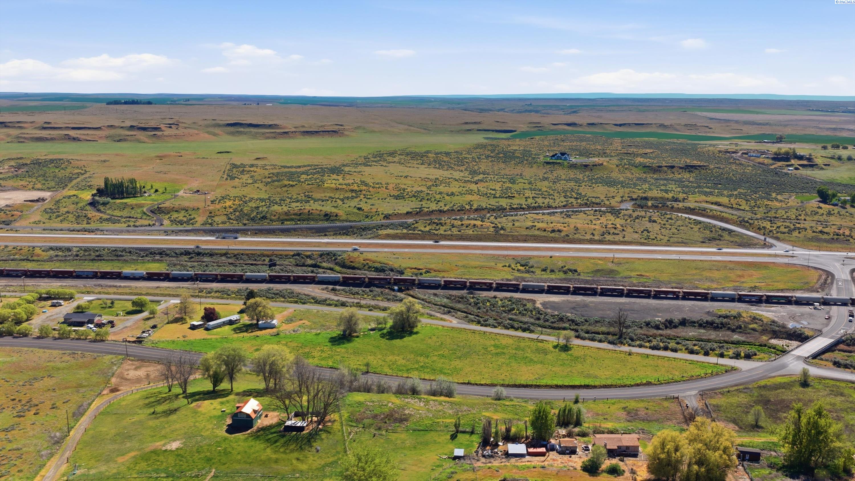 351 Eltopia West, Eltopia, WA 99330