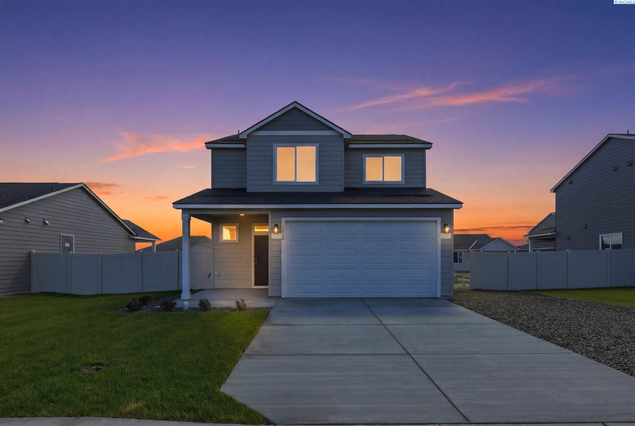 1210 18th St, Benton City, WA 99320