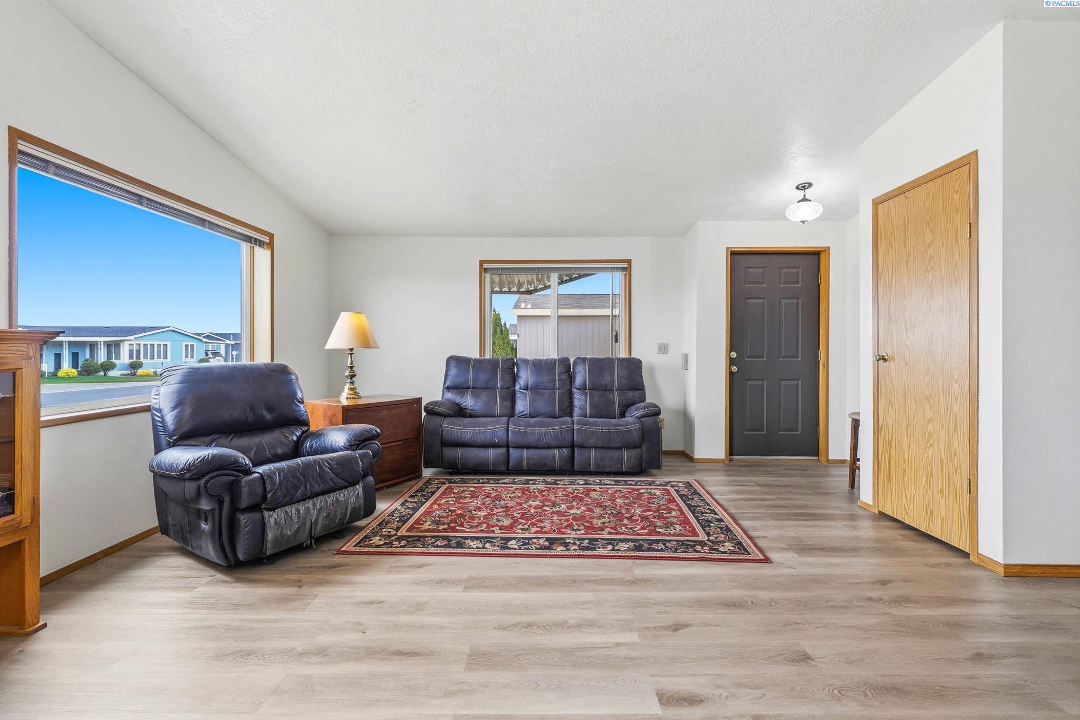 312 Columbia Center Blvd #43 #43, Kennewick, WA 99336