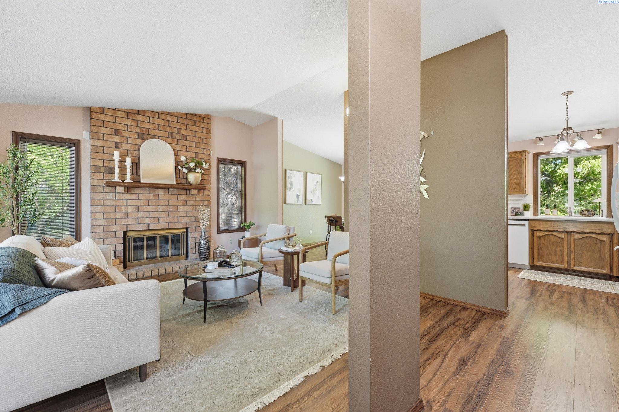 2612 Horseshoe Ct, Richland, WA 99352