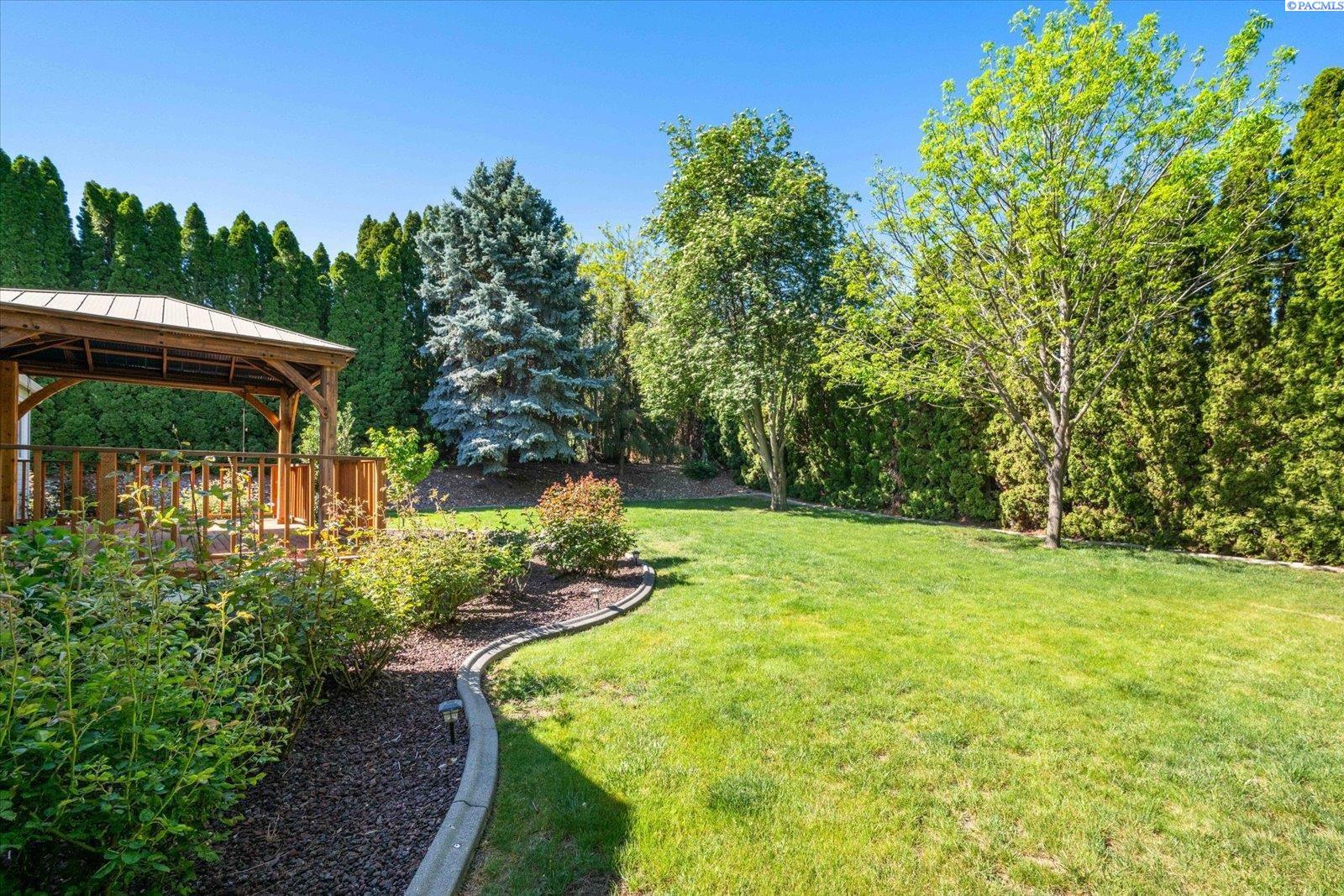 4702 Palouse Ct, Kennewick, WA 99337