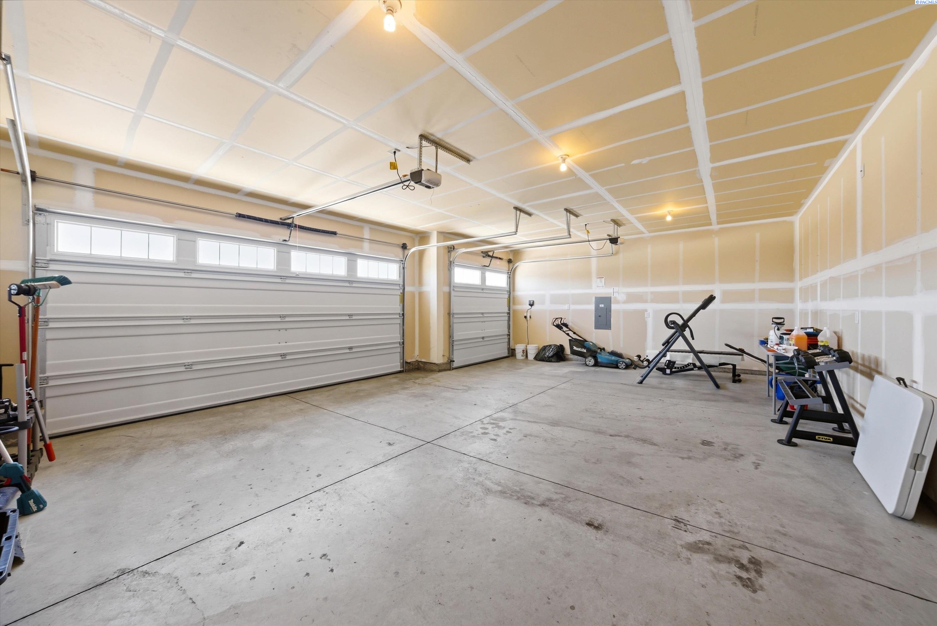 3918 Bismarck Ln, Pasco, WA 99301