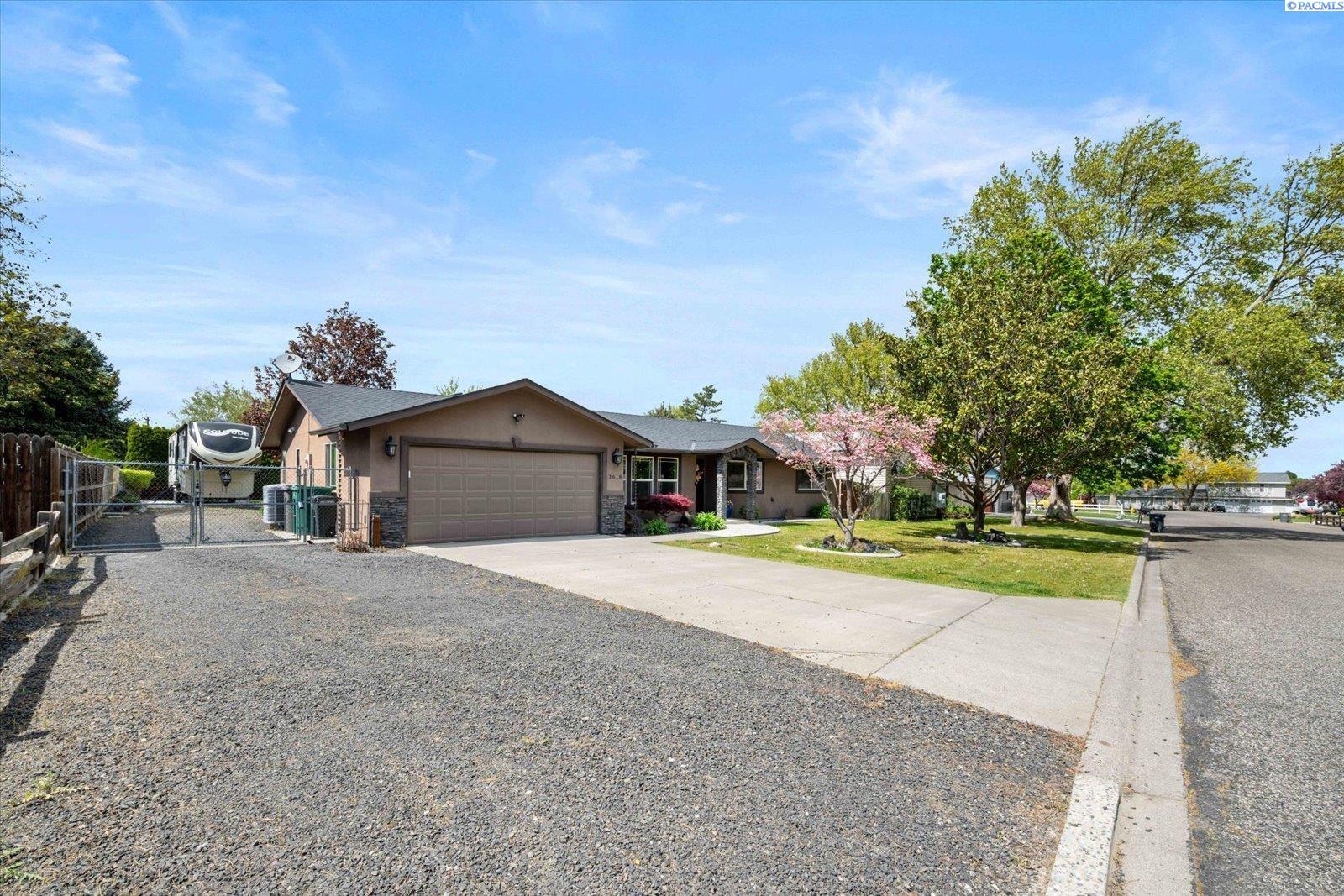 3618 Benton Pl, Kennewick, WA 99337